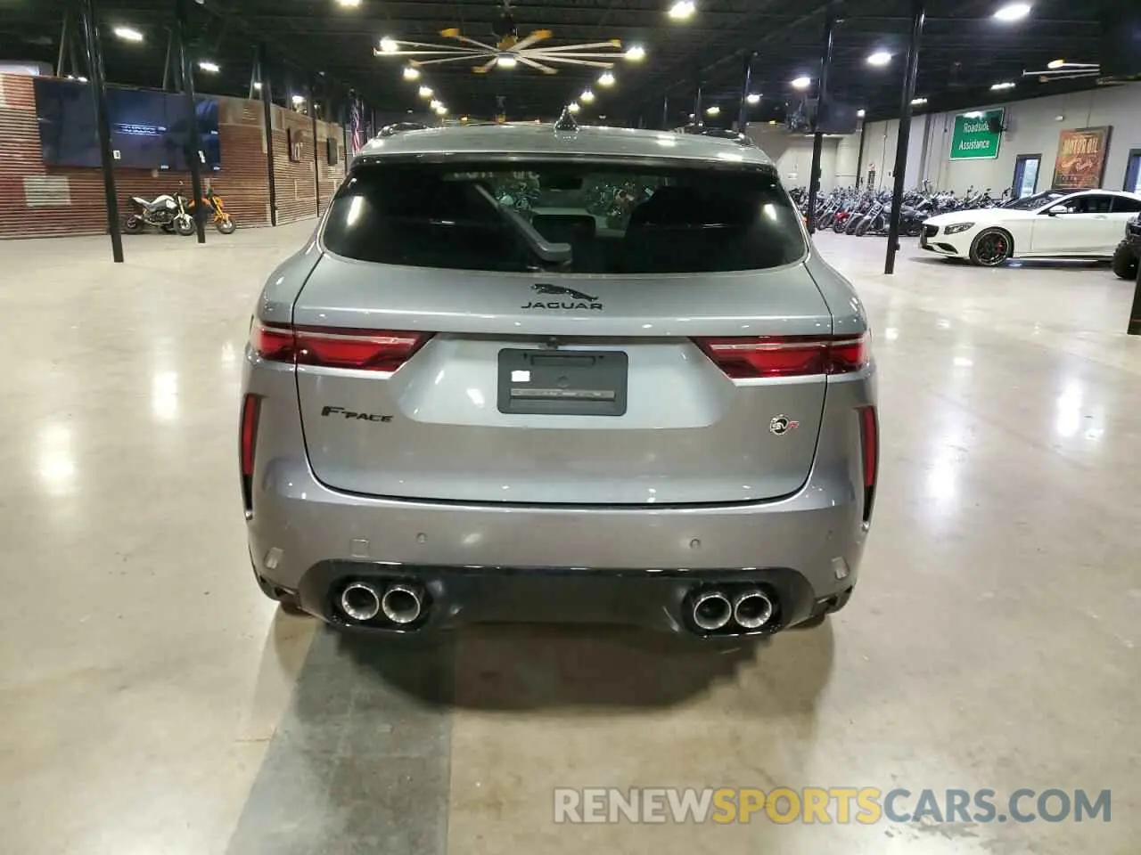 4 Photograph of a damaged car SADCZ2EE1PA704896 JAGUAR F-PACE 2023