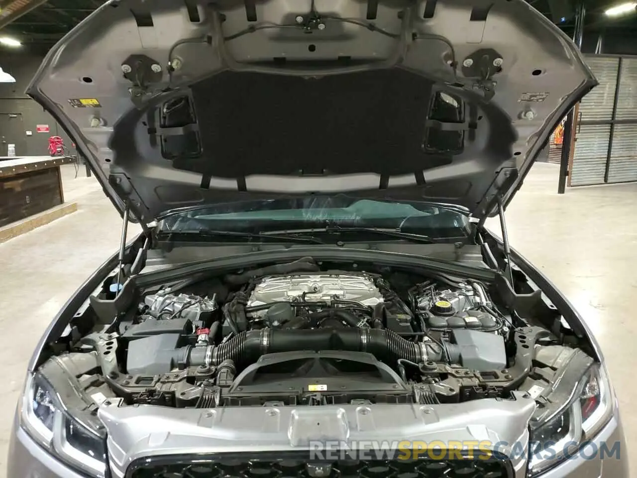 7 Photograph of a damaged car SADCZ2EE1PA704896 JAGUAR F-PACE 2023