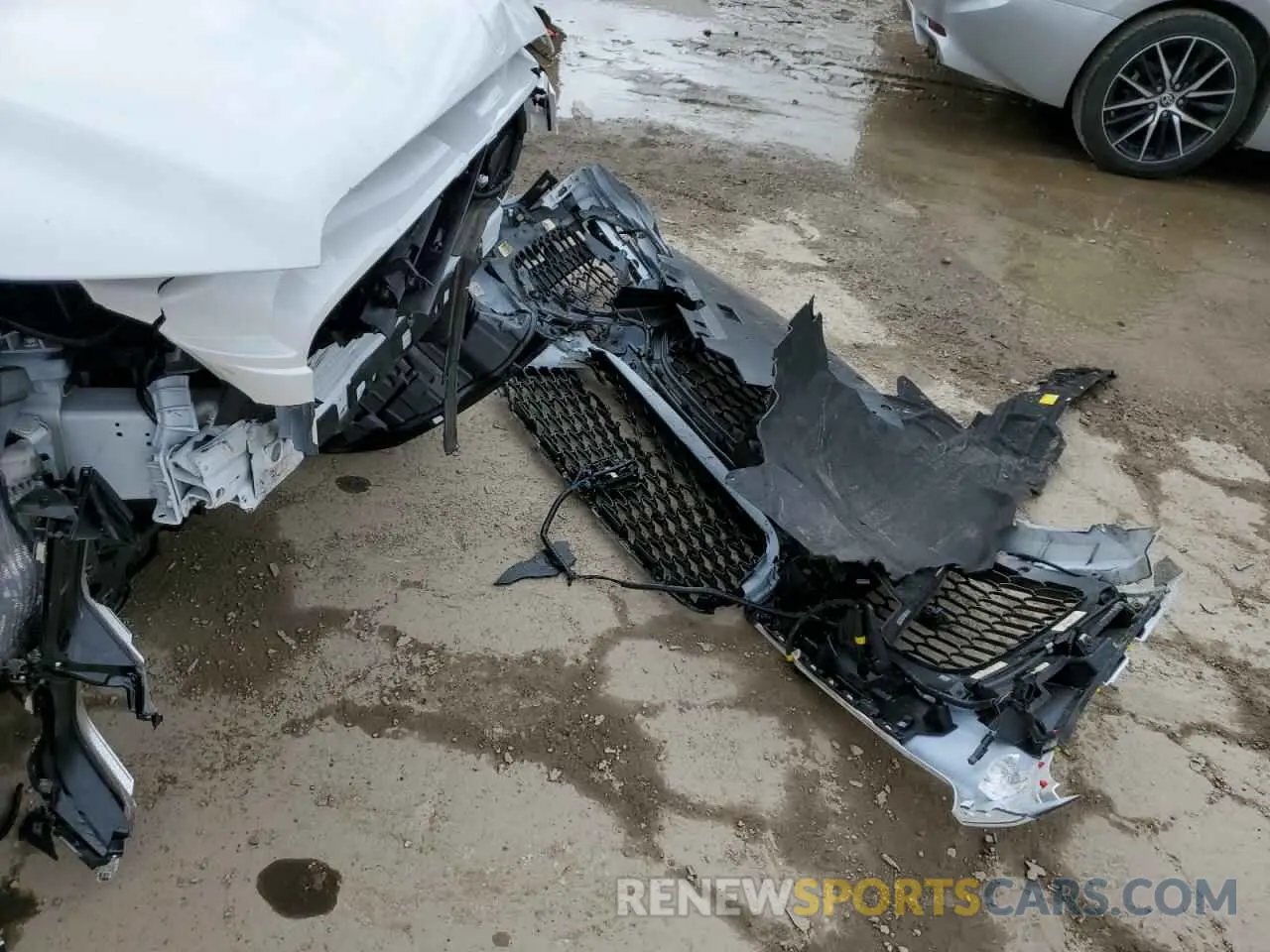 12 Photograph of a damaged car SADCZ2EE6PA712007 JAGUAR F-PACE 2023