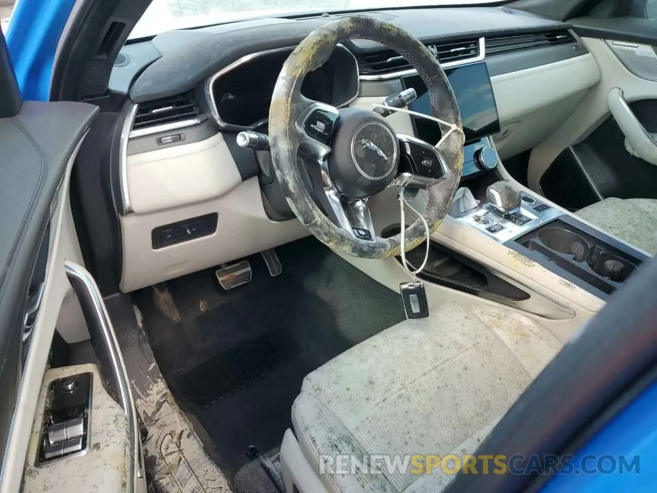 8 Photograph of a damaged car SADCZ2EE7PA704045 JAGUAR F-PACE 2023