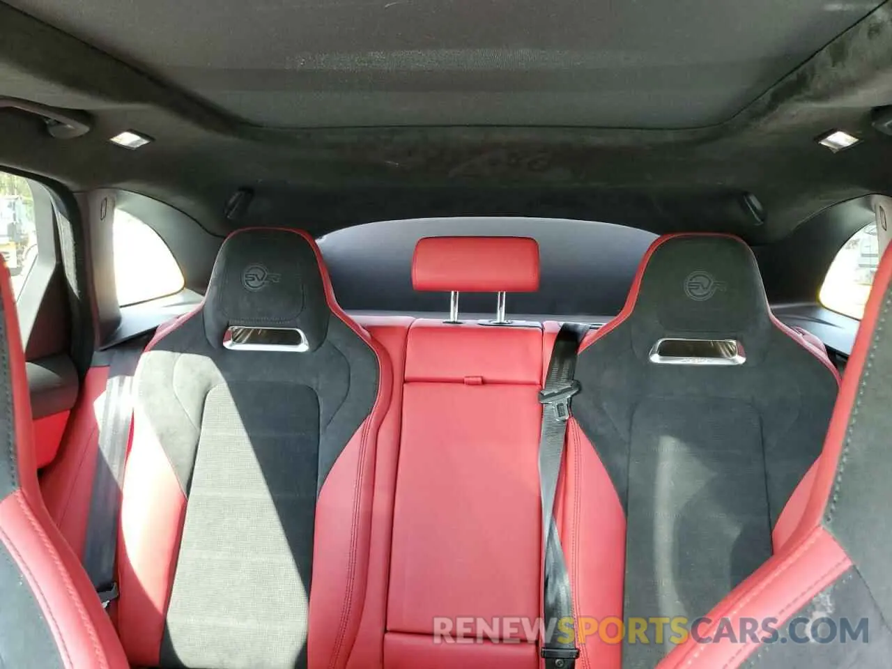 10 Photograph of a damaged car SADCZ2EE9PA708761 JAGUAR F-PACE 2023
