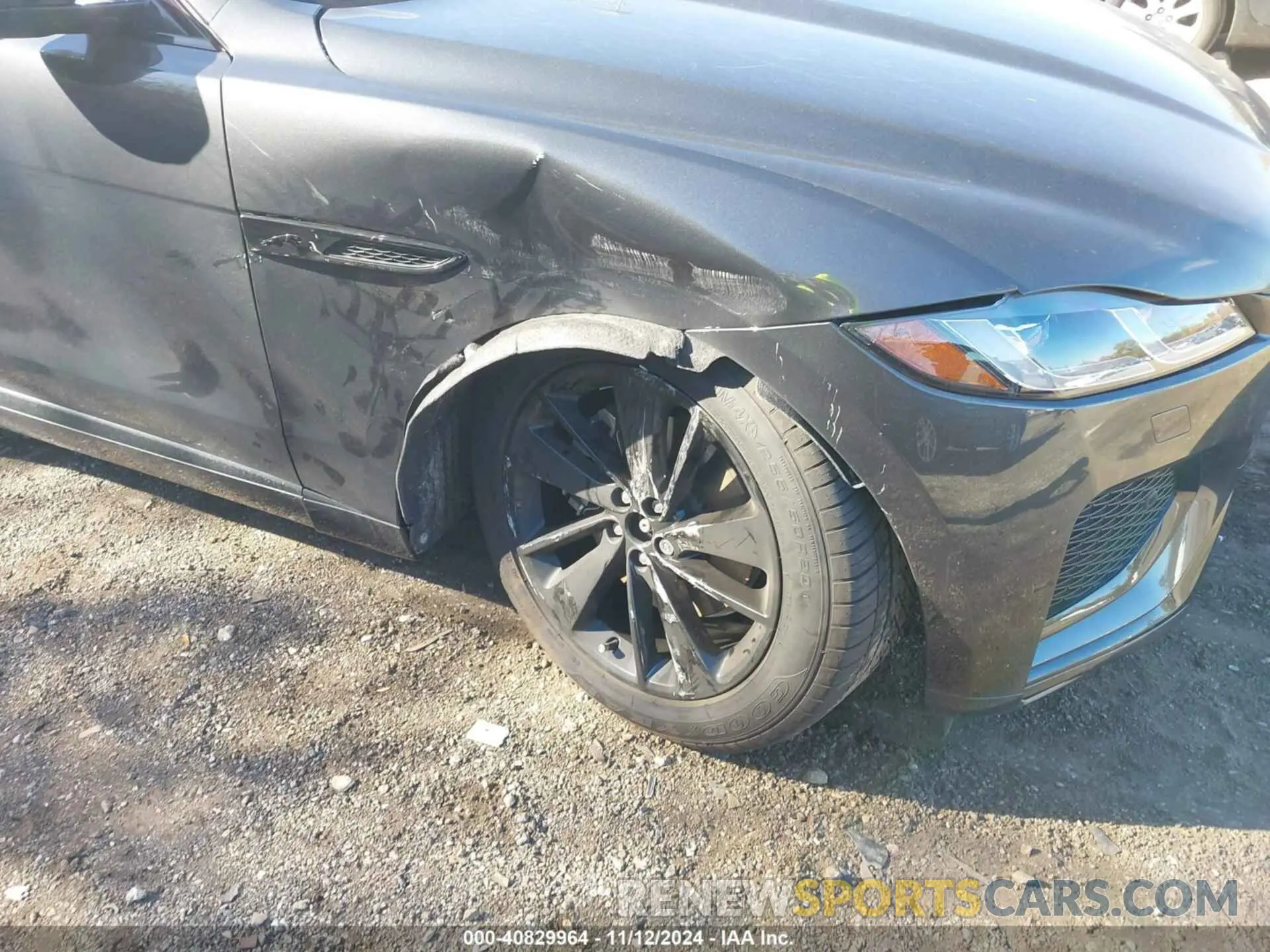 6 Photograph of a damaged car SADCT2EX0RA729326 JAGUAR F-PACE 2024