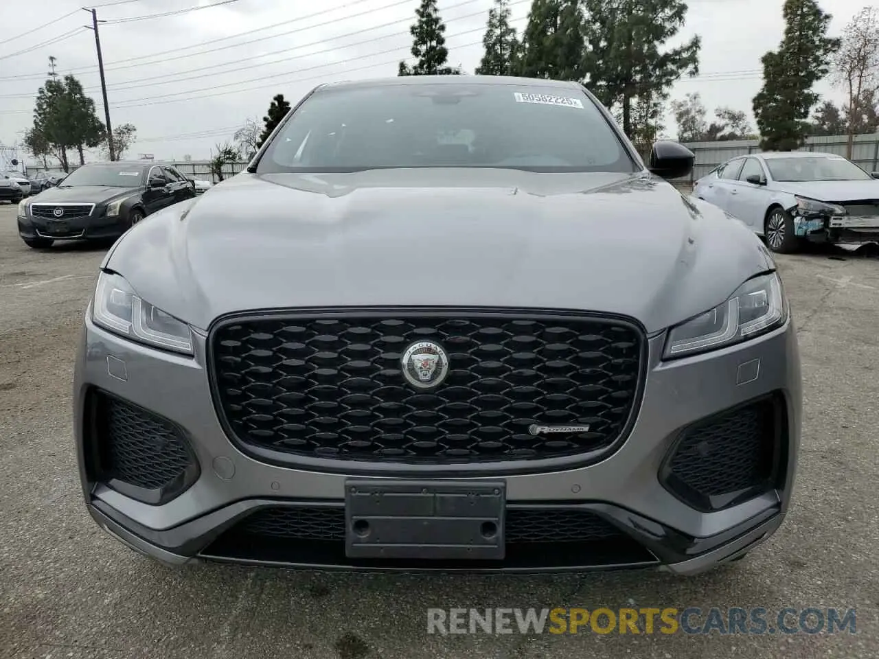 5 Photograph of a damaged car SADCT2EX8RA732328 JAGUAR F-PACE 2024