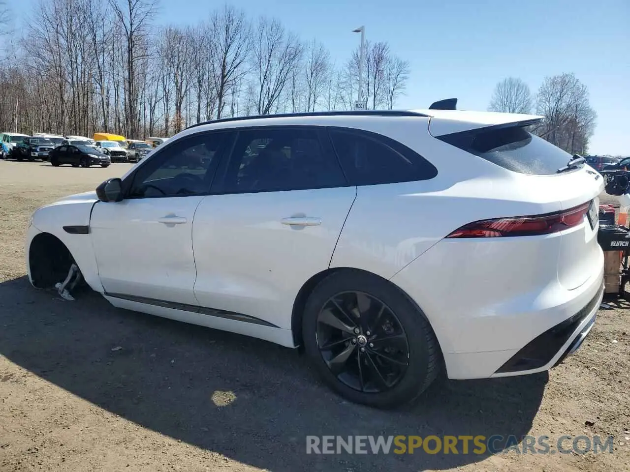 2 Photograph of a damaged car SADCT2FU0RA726107 JAGUAR F-PACE 2024