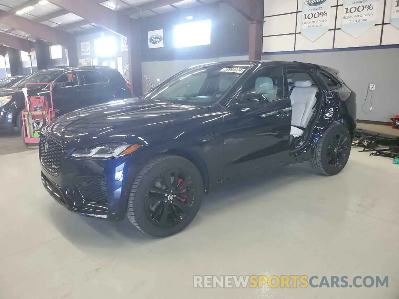 1 Photograph of a damaged car SADCT2FU1RA739013 JAGUAR F-PACE 2024