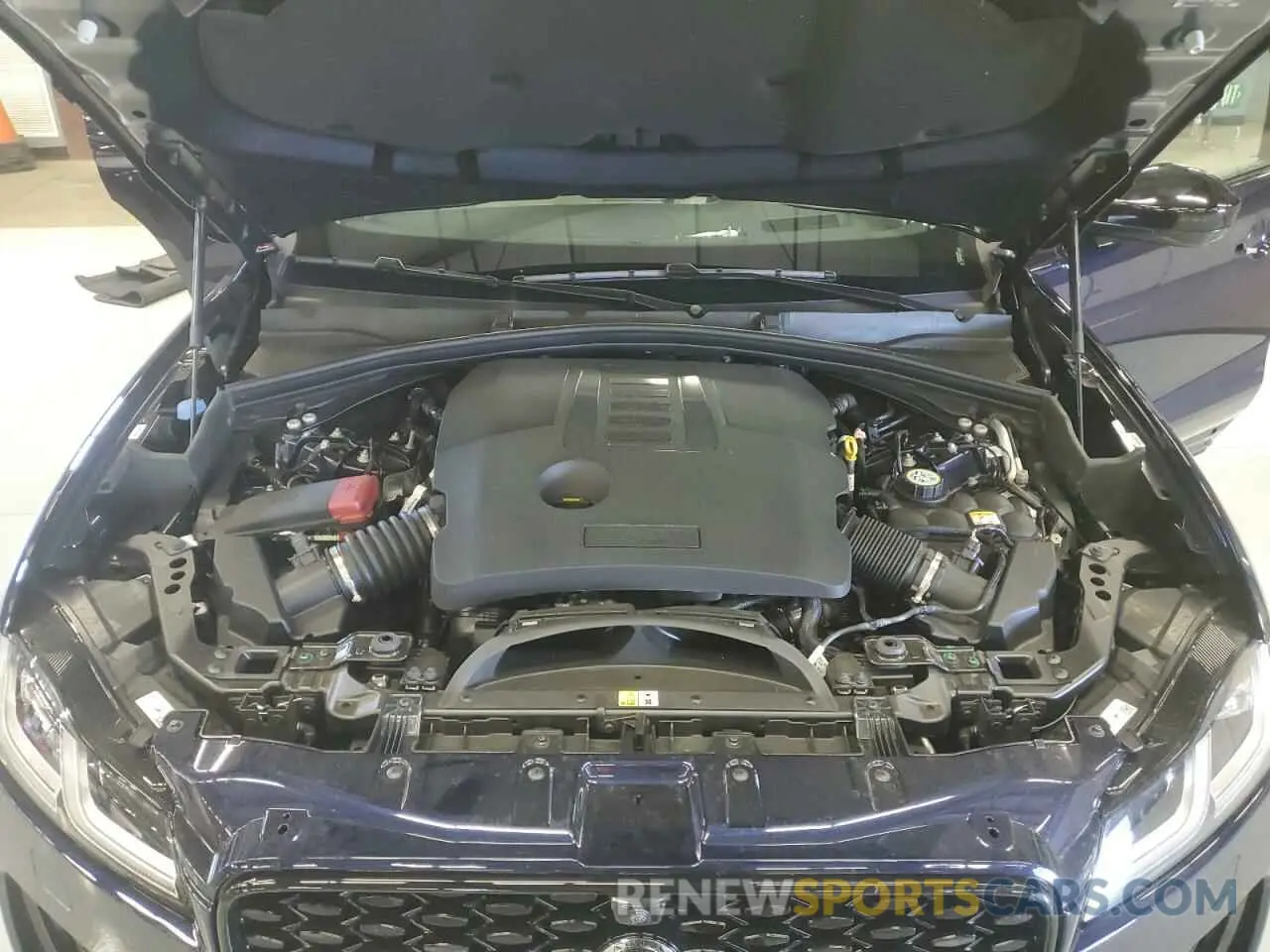 12 Photograph of a damaged car SADCT2FU1RA739013 JAGUAR F-PACE 2024