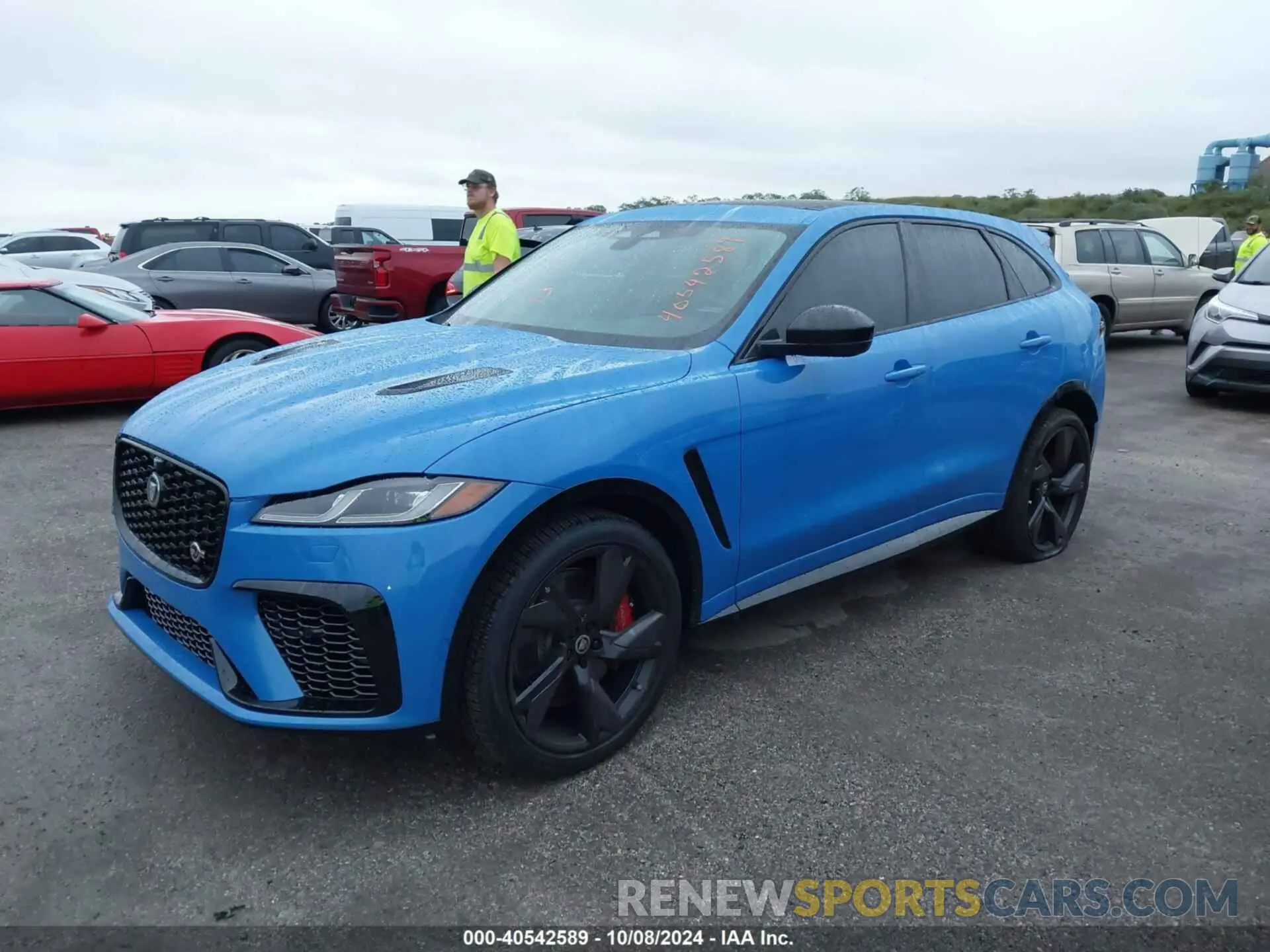 2 Photograph of a damaged car SADCZ2EE1RA725959 JAGUAR F-PACE 2024
