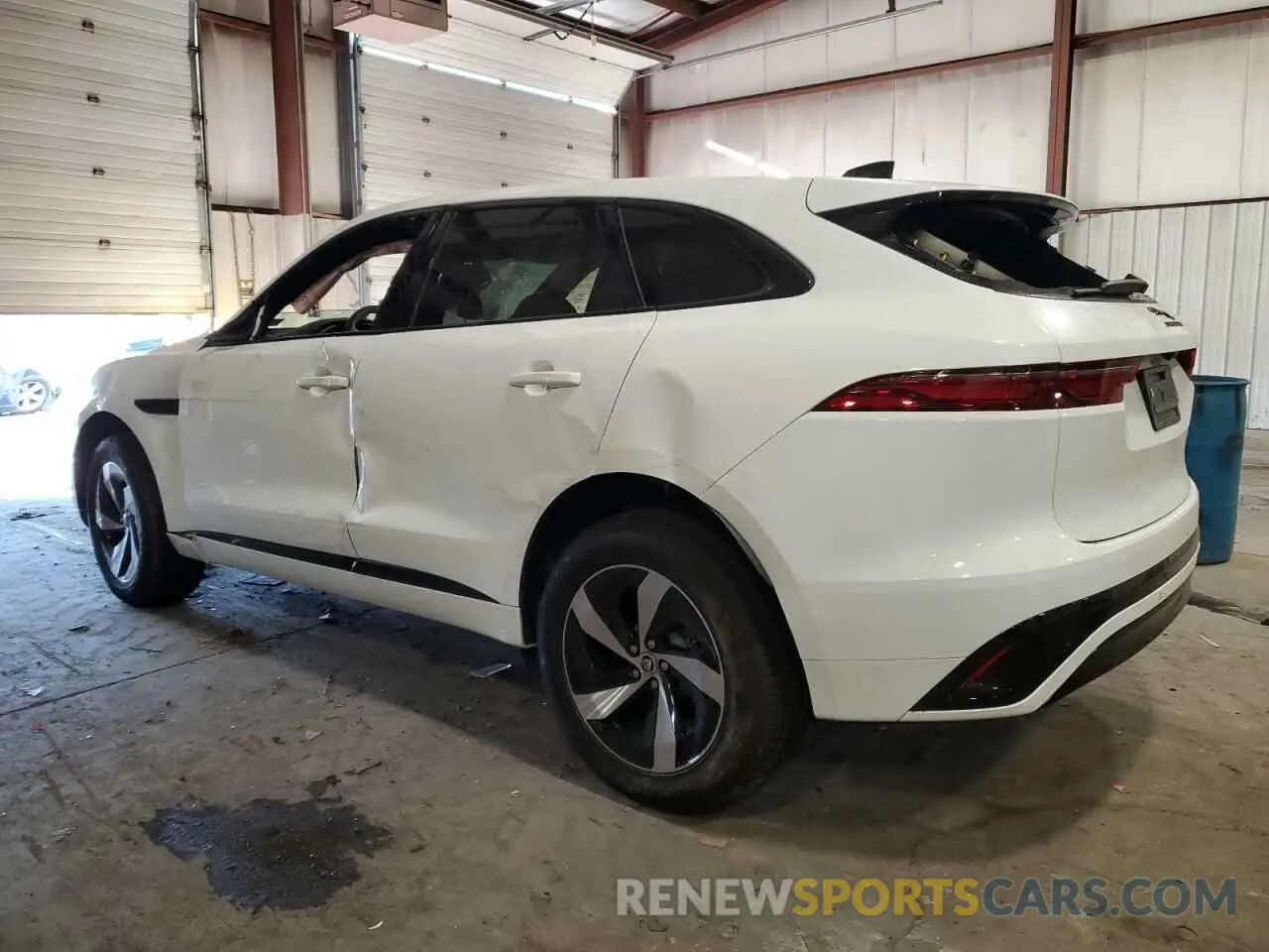 2 Photograph of a damaged car SADCT2EX4SA743526 JAGUAR F-PACE 2025