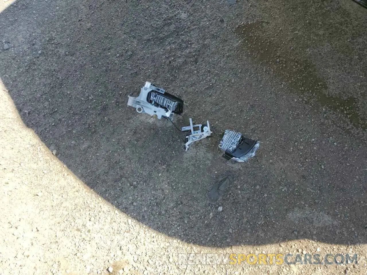 13 Photograph of a damaged car SADCT2EX7SA744590 JAGUAR F-PACE 2025