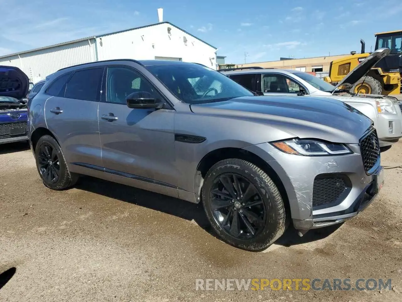 4 Photograph of a damaged car SADCT2EX7SA744590 JAGUAR F-PACE 2025