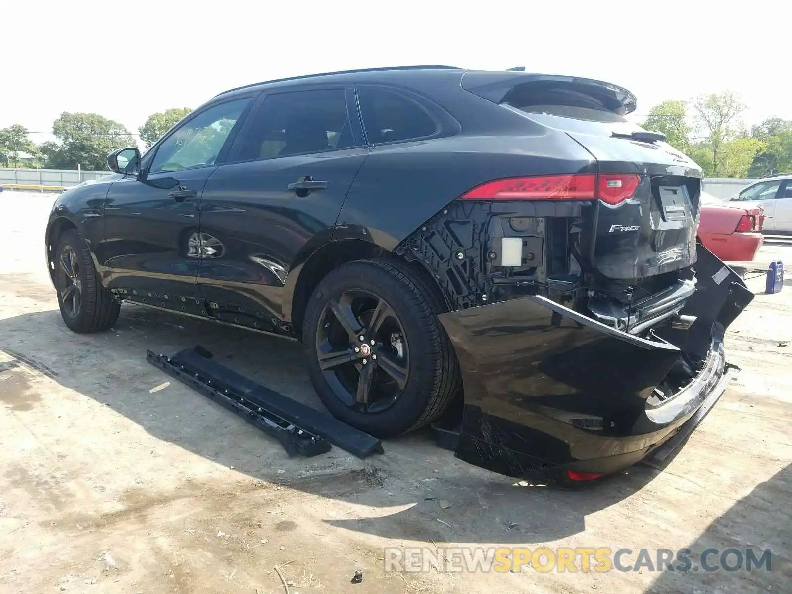 3 Photograph of a damaged car SADCP2FX7LA616936 JAGUAR F-PACE CHE 2020