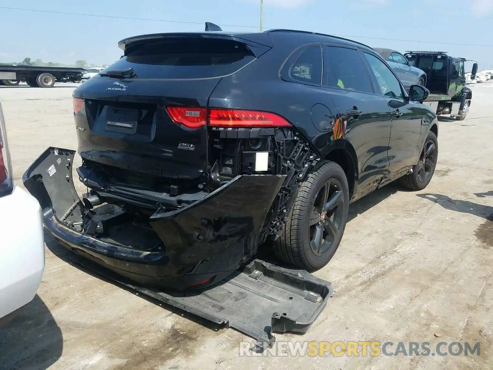 4 Photograph of a damaged car SADCP2FX7LA616936 JAGUAR F-PACE CHE 2020