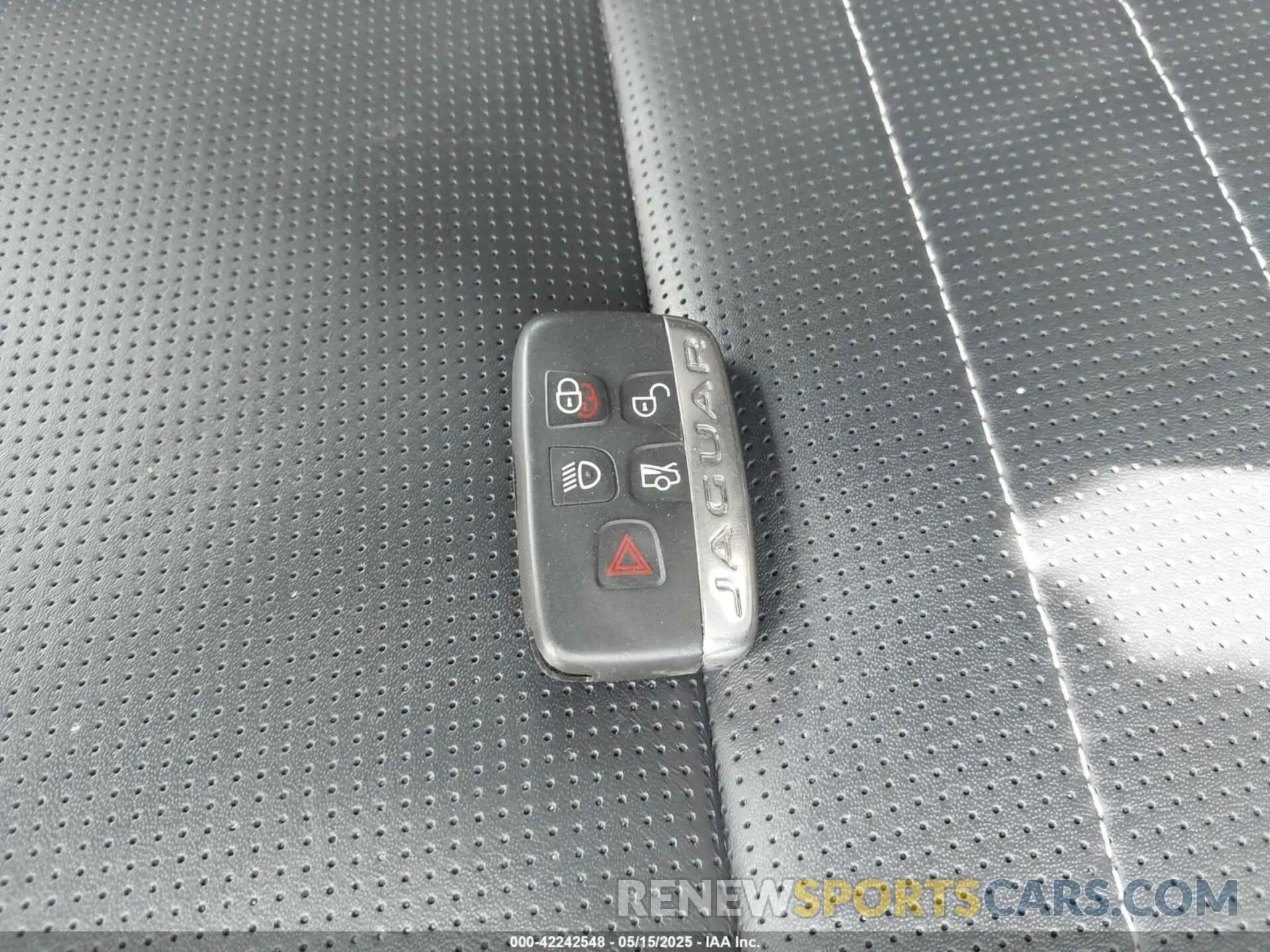 11 Photograph of a damaged car SAJDD1EV4KCK61053 JAGUAR F-TYPE 2019