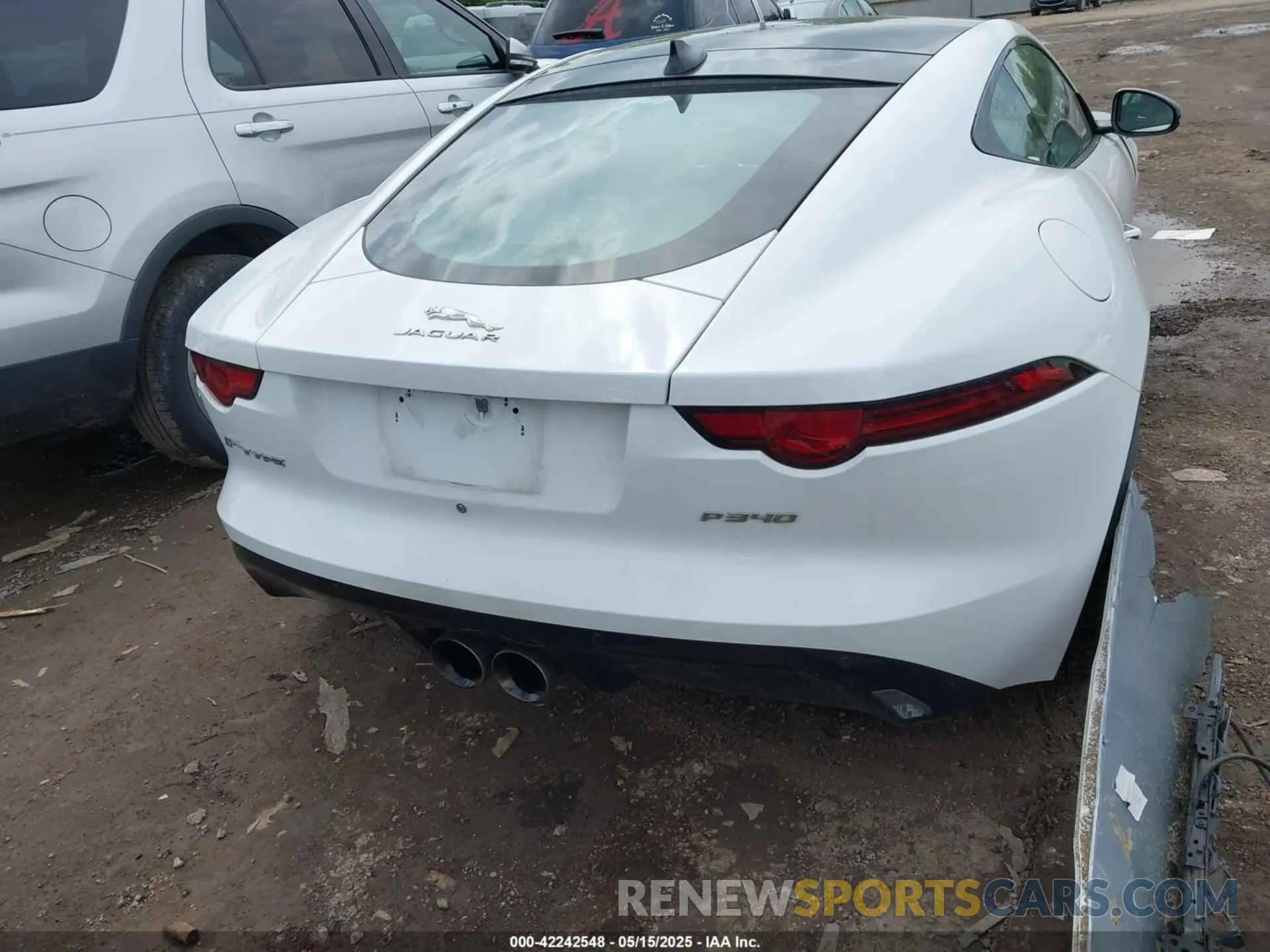 17 Photograph of a damaged car SAJDD1EV4KCK61053 JAGUAR F-TYPE 2019