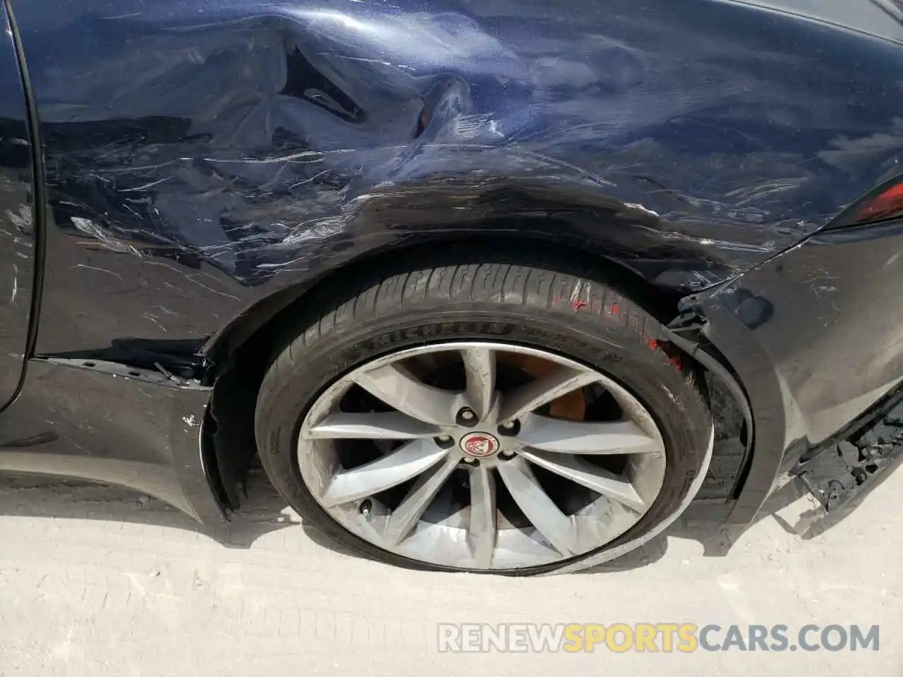 9 Photograph of a damaged car SAJDD5EV5KCK62574 JAGUAR F-TYPE 2019