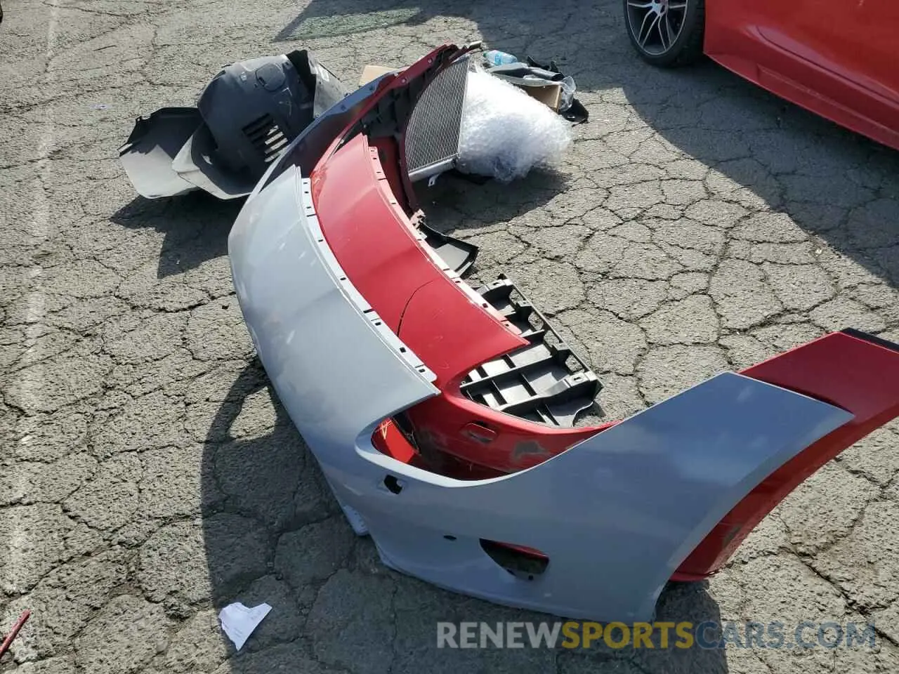 12 Photograph of a damaged car SAJDD1GX4LCK63479 JAGUAR F-TYPE 2020