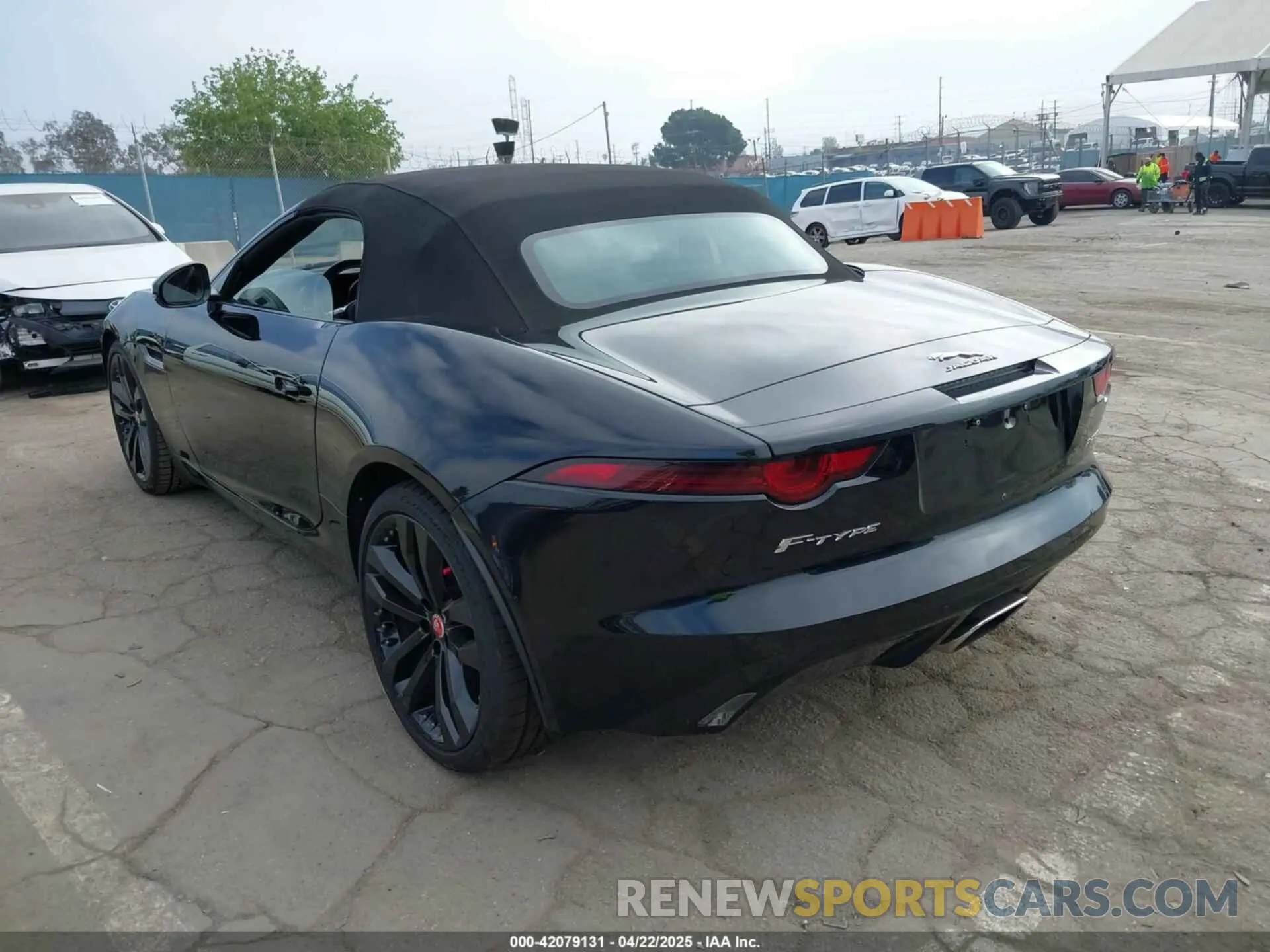 3 Photograph of a damaged car SAJDD5GX0LCK64894 JAGUAR F-TYPE 2020