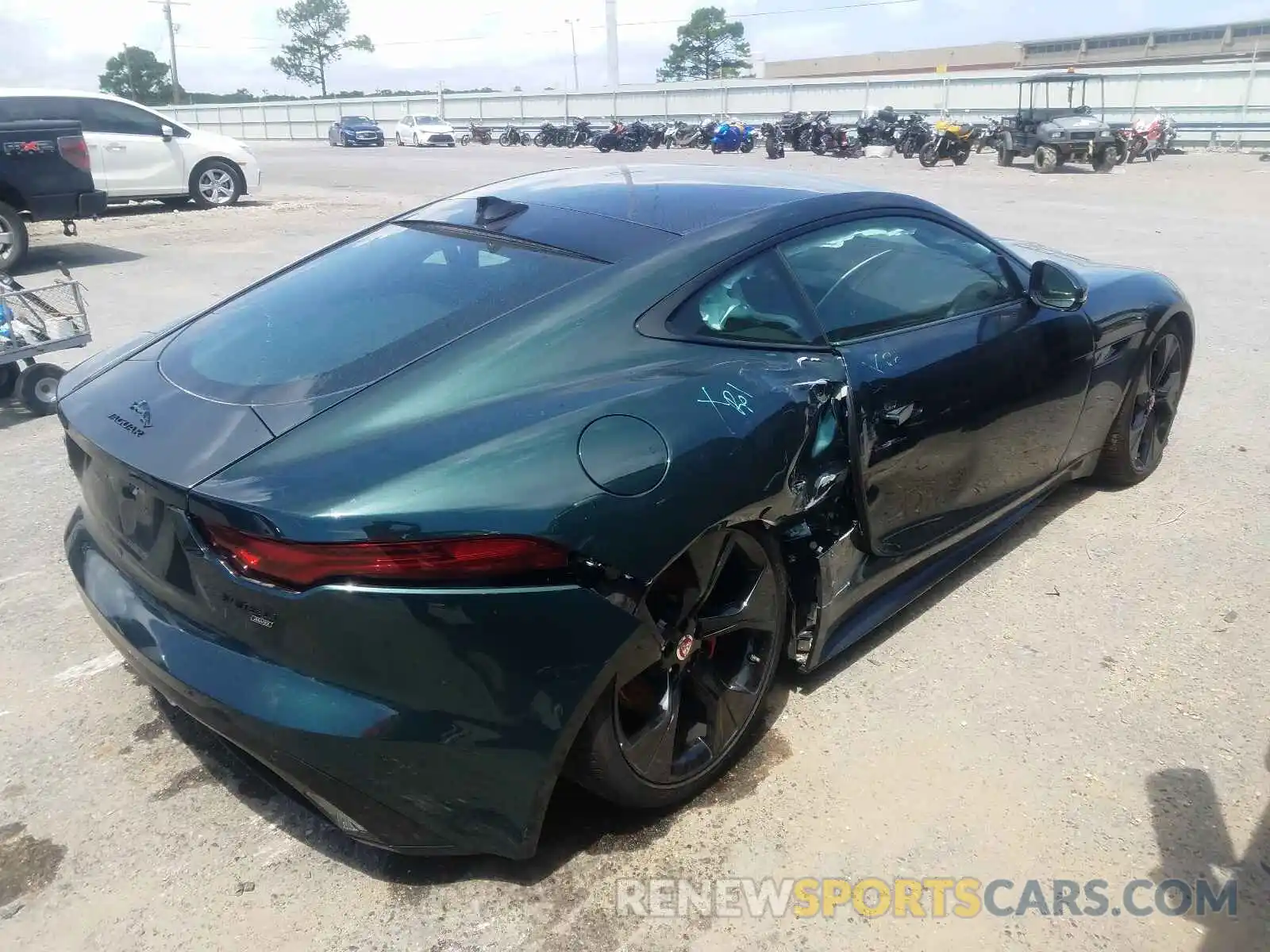 4 Photograph of a damaged car SAJD81FVXMCK75495 JAGUAR F-TYPE 2021