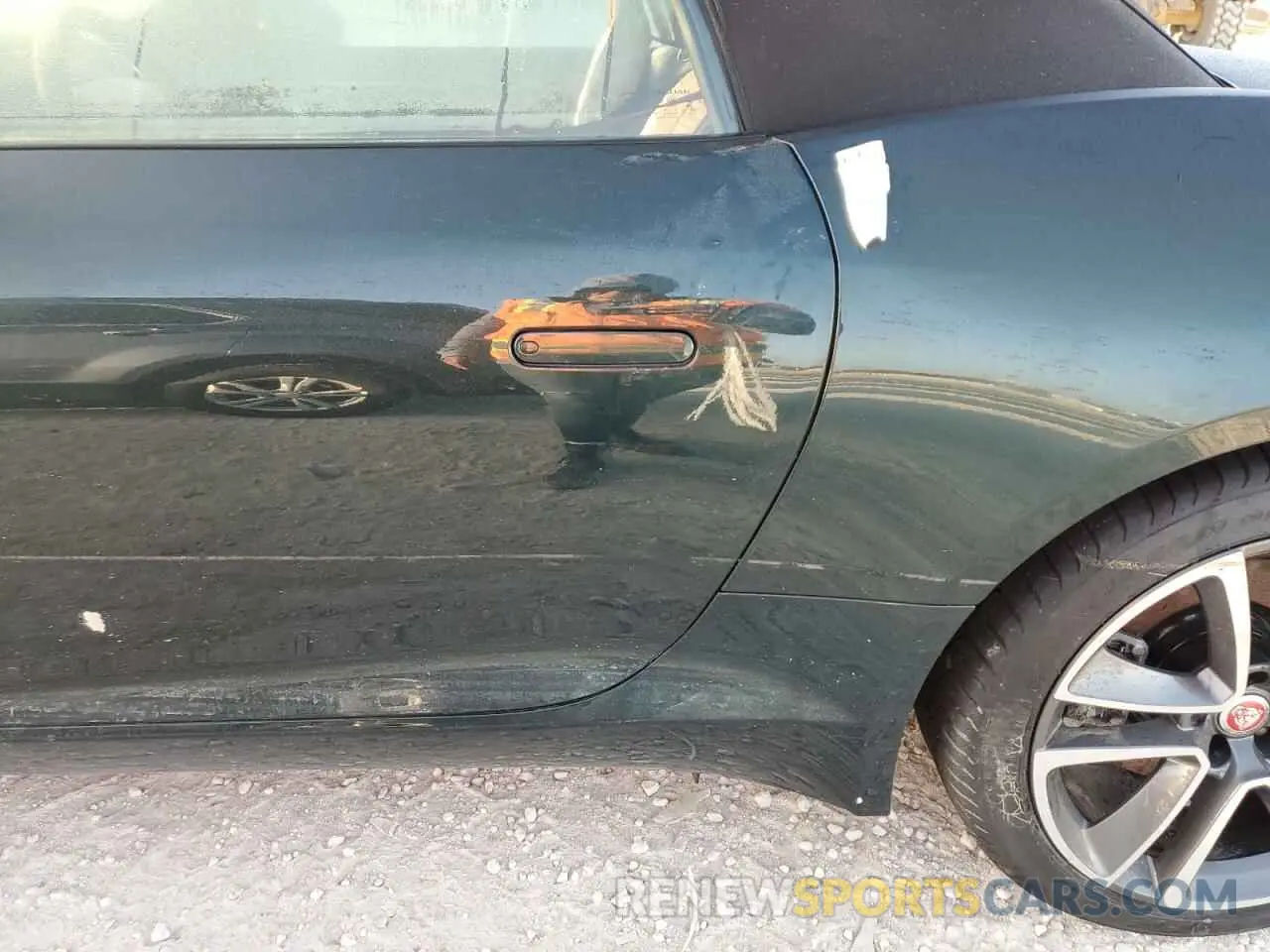 12 Photograph of a damaged car SAJDD5GX9MCK75037 JAGUAR F-TYPE 2021