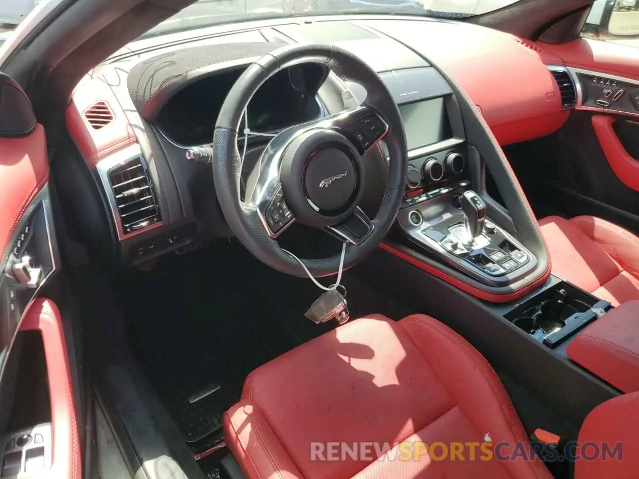 8 Photograph of a damaged car SAJDF5GX2MCK75357 JAGUAR F-TYPE 2021