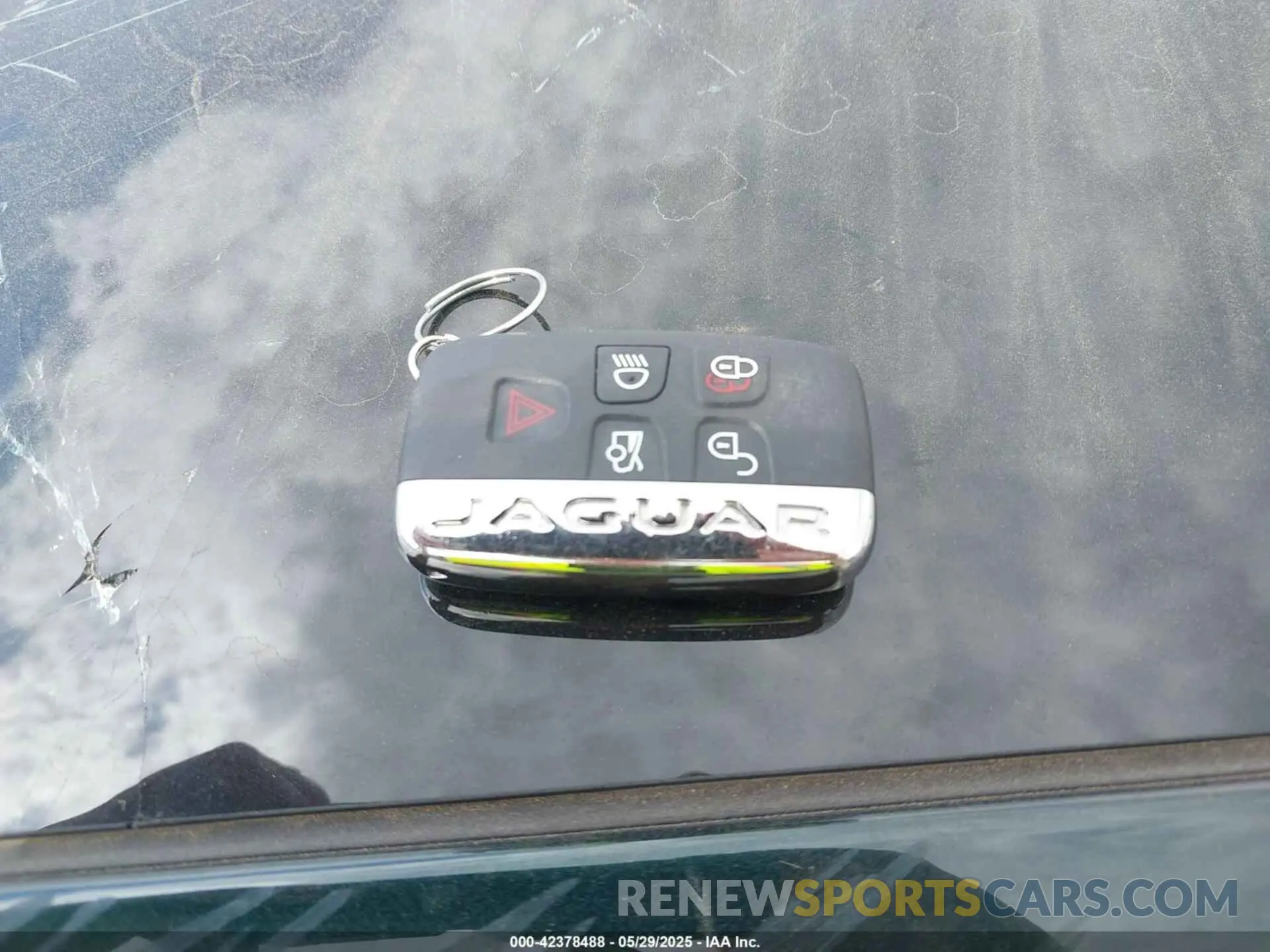 11 Photograph of a damaged car SAJD81EE3PCK82603 JAGUAR F-TYPE 2023