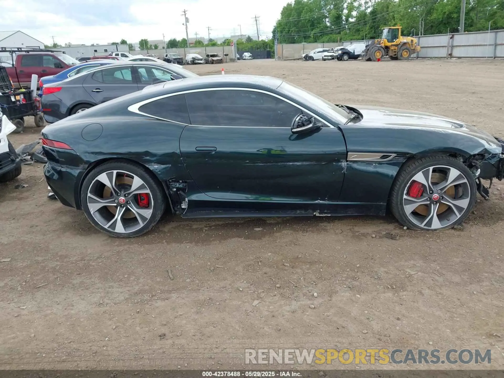 14 Photograph of a damaged car SAJD81EE3PCK82603 JAGUAR F-TYPE 2023
