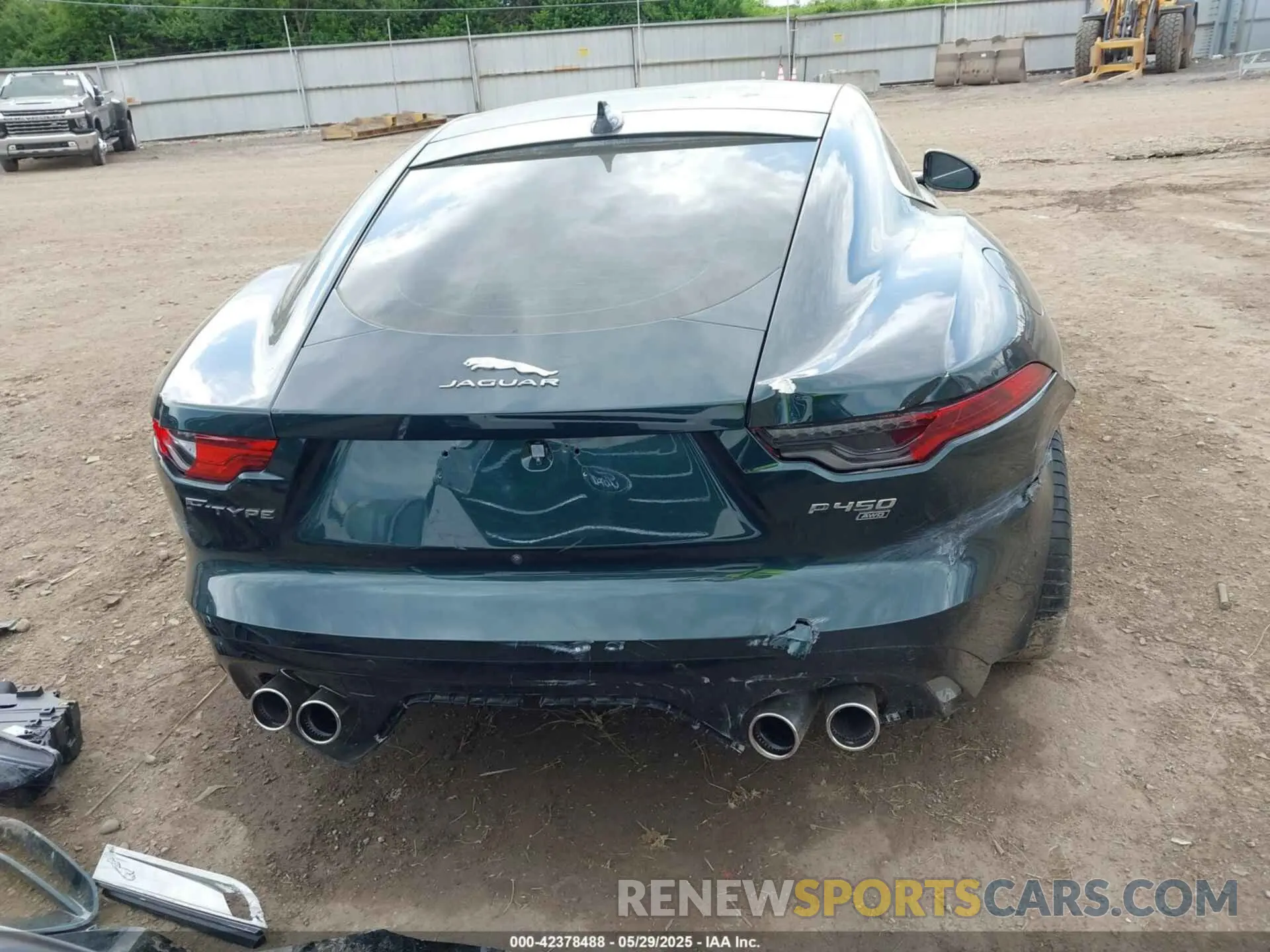 17 Photograph of a damaged car SAJD81EE3PCK82603 JAGUAR F-TYPE 2023
