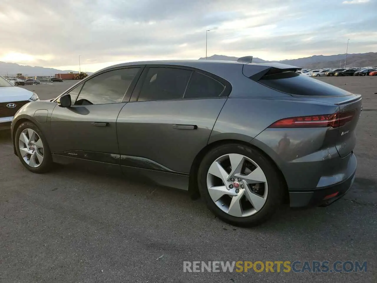 2 Photograph of a damaged car SADHB2S10K1F73211 JAGUAR I-PACE 2019