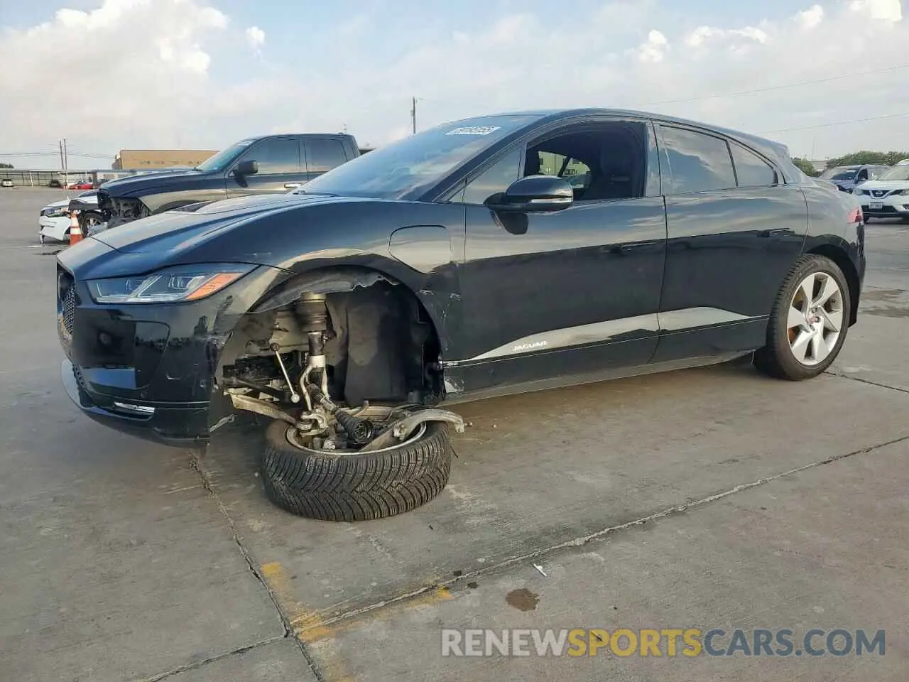 1 Photograph of a damaged car SADHC2S18K1F75303 JAGUAR I-PACE 2019