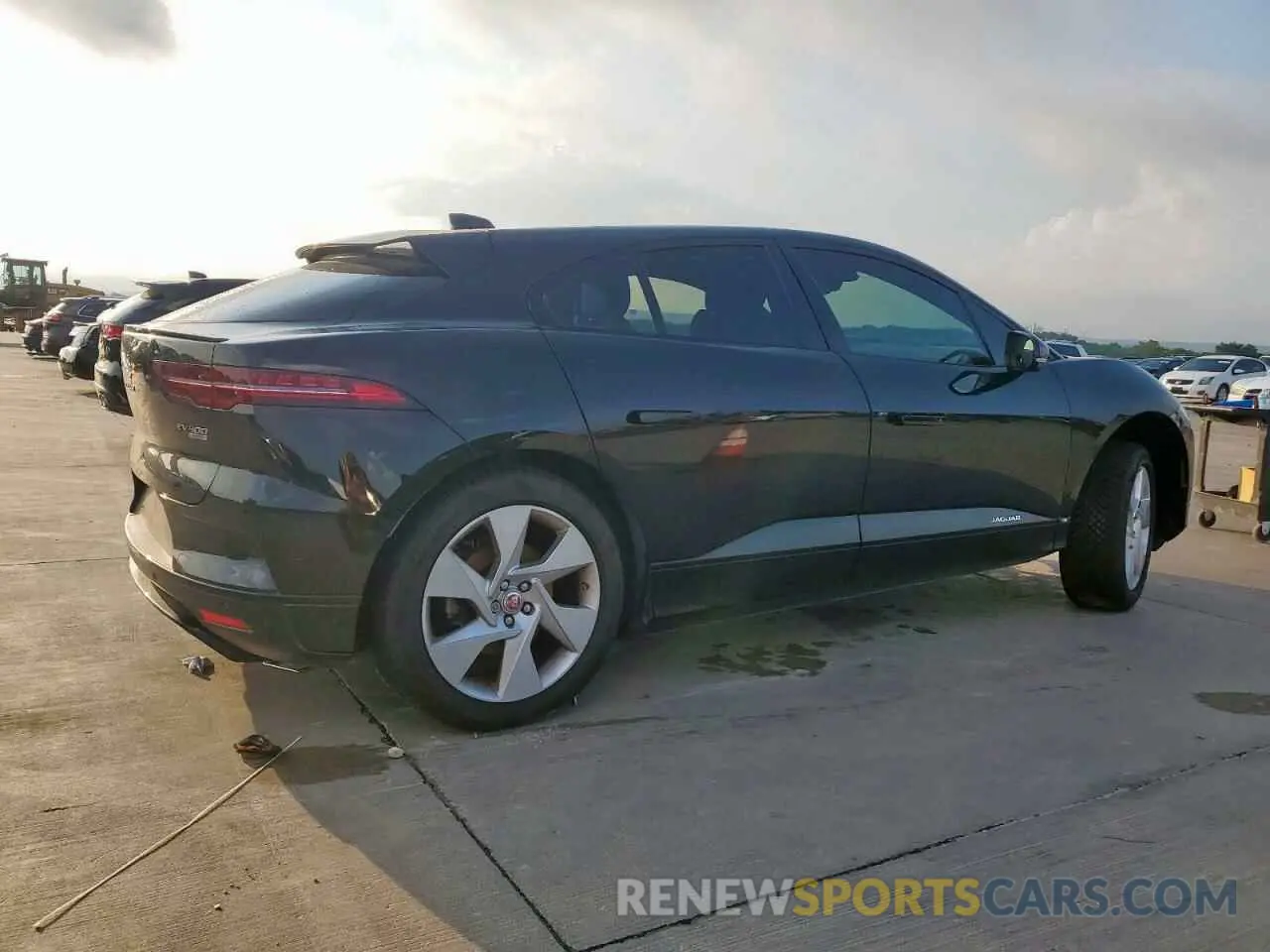 3 Photograph of a damaged car SADHC2S18K1F75303 JAGUAR I-PACE 2019