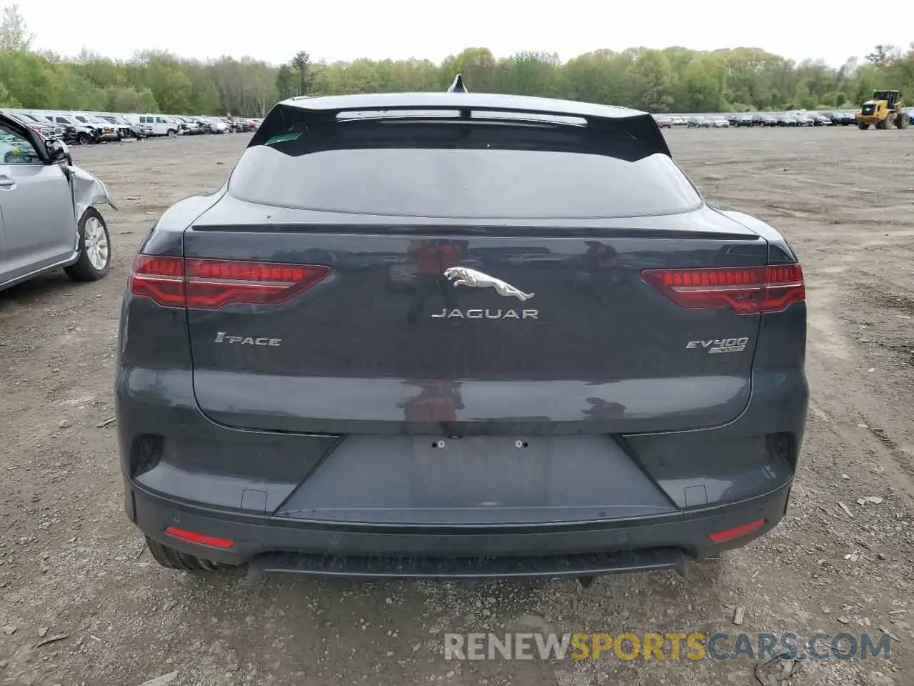 6 Photograph of a damaged car SADHC2S19K1F76606 JAGUAR I-PACE 2019