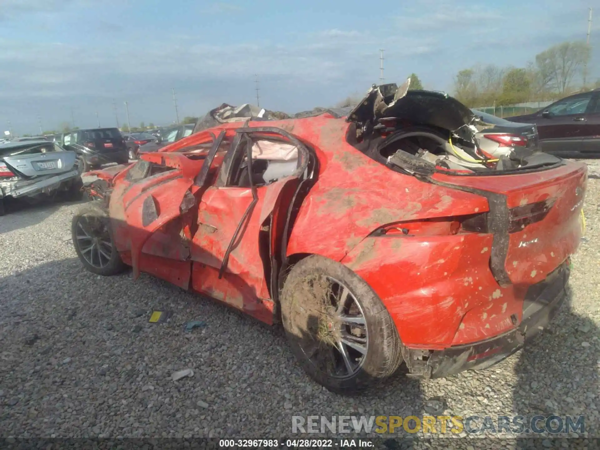 3 Photograph of a damaged car SADHD2S10K1F65197 JAGUAR I-PACE 2019