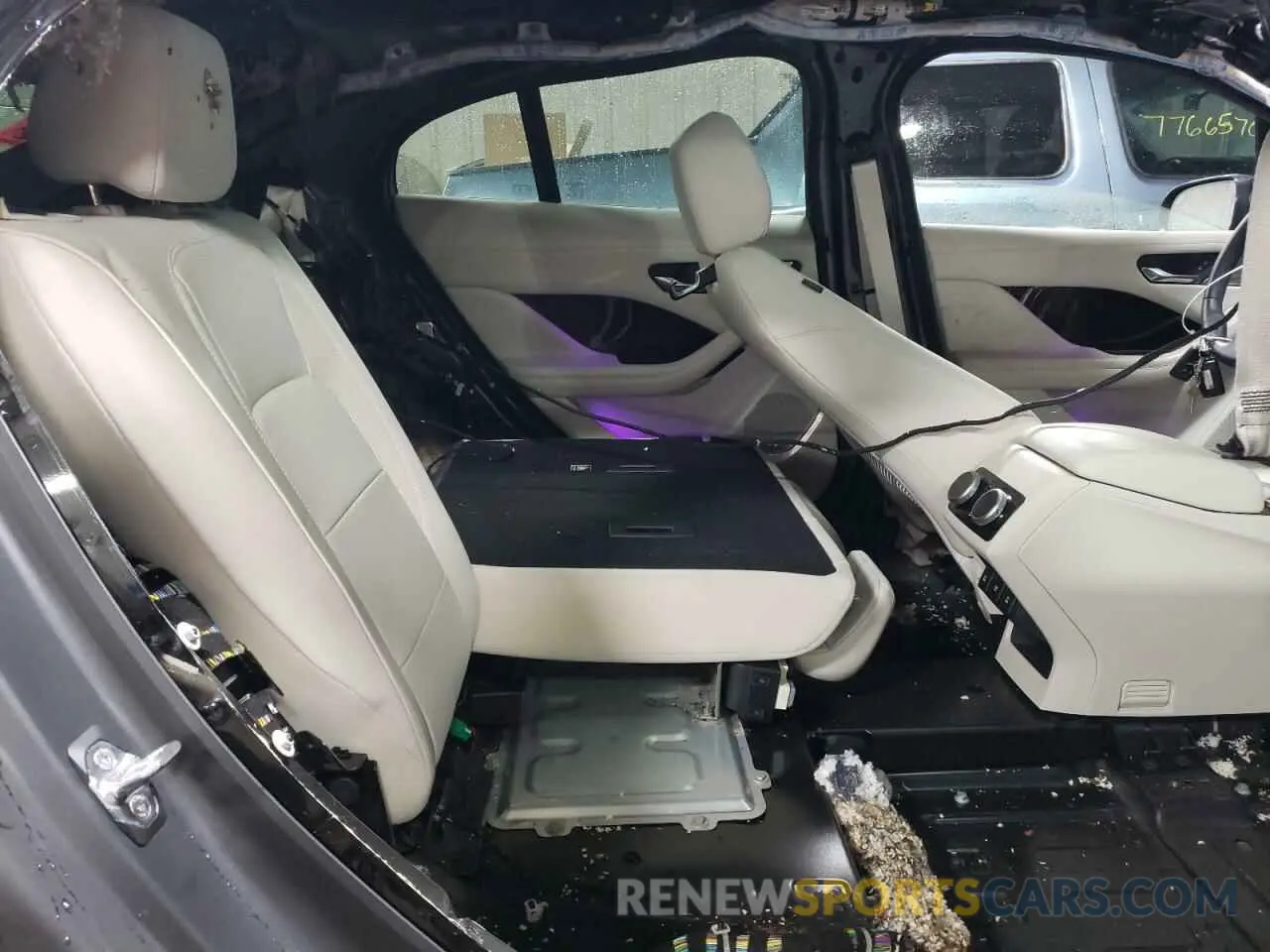 10 Photograph of a damaged car SADHD2S10K1F71324 JAGUAR I-PACE 2019