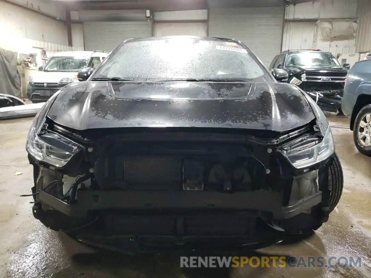 5 Photograph of a damaged car SADHD2S10K1F71324 JAGUAR I-PACE 2019