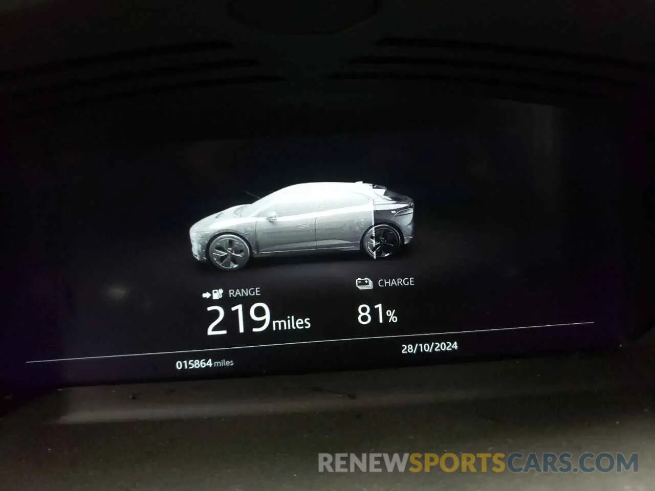 9 Photograph of a damaged car SADHD2S10K1F71324 JAGUAR I-PACE 2019
