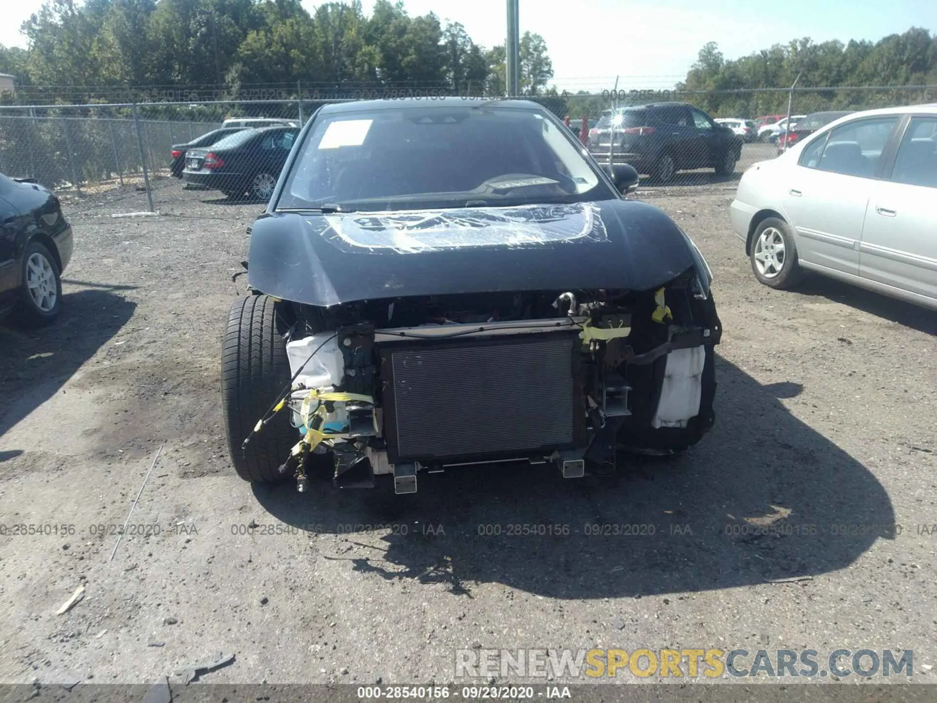 6 Photograph of a damaged car SADHD2S12K1F76220 JAGUAR I-PACE 2019