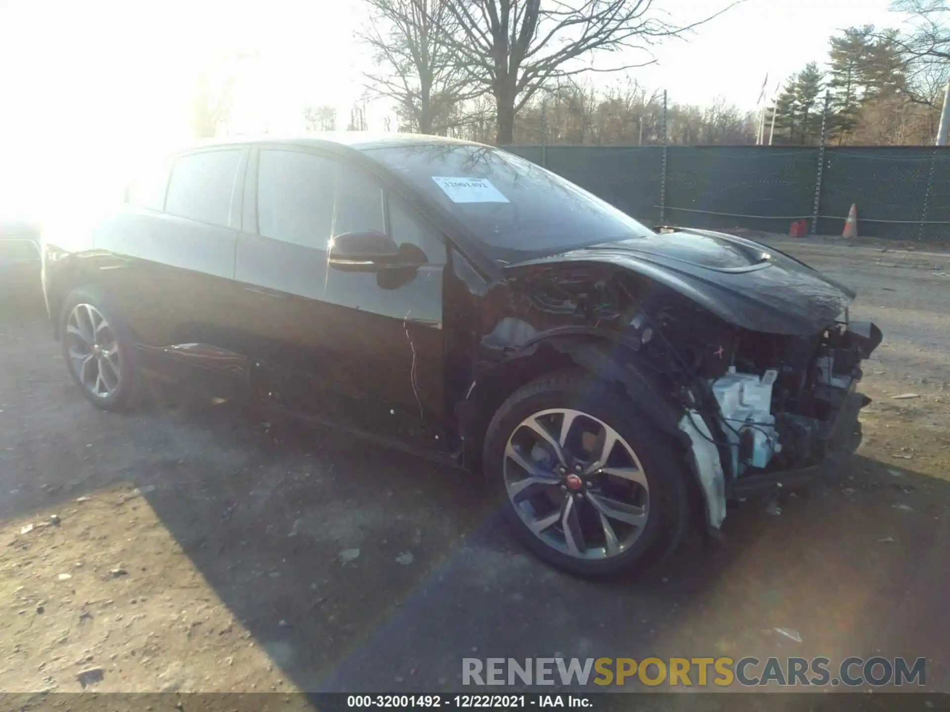 1 Photograph of a damaged car SADHD2S17K1F75385 JAGUAR I-PACE 2019