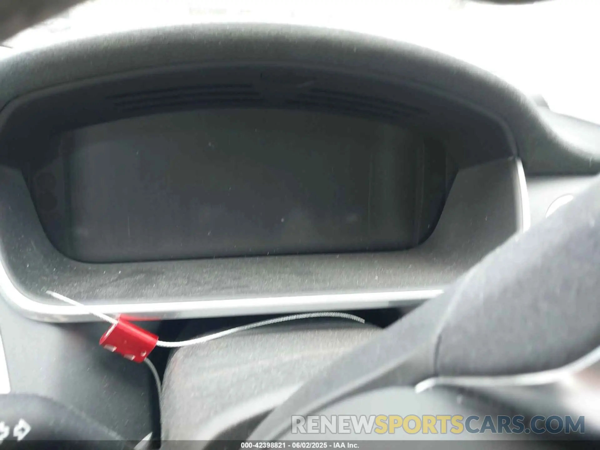 15 Photograph of a damaged car SADHD2S19K1F67336 JAGUAR I-PACE 2019