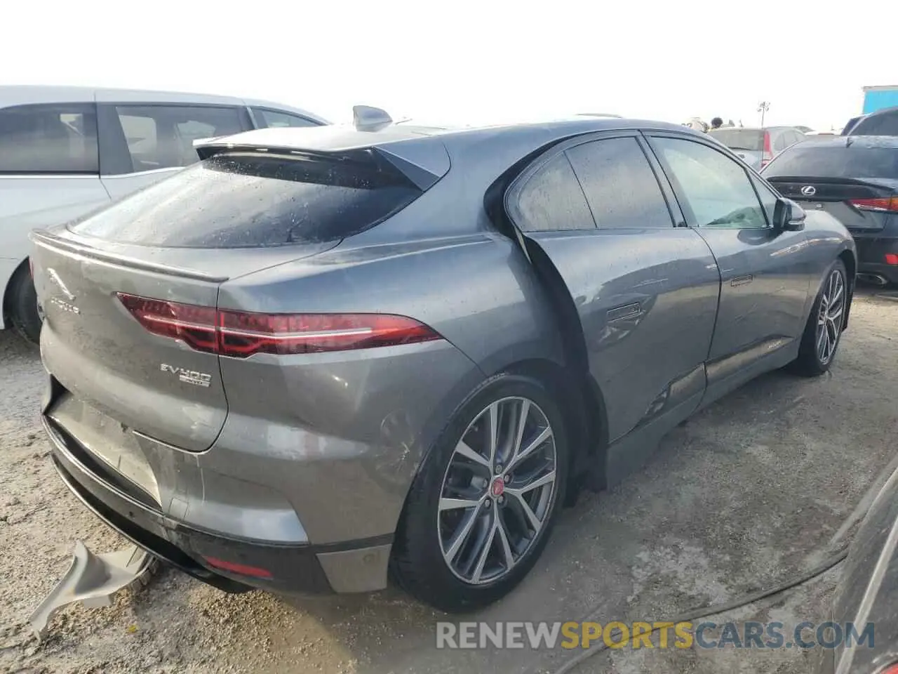 3 Photograph of a damaged car SADHD2S1XK1F62405 JAGUAR I-PACE 2019