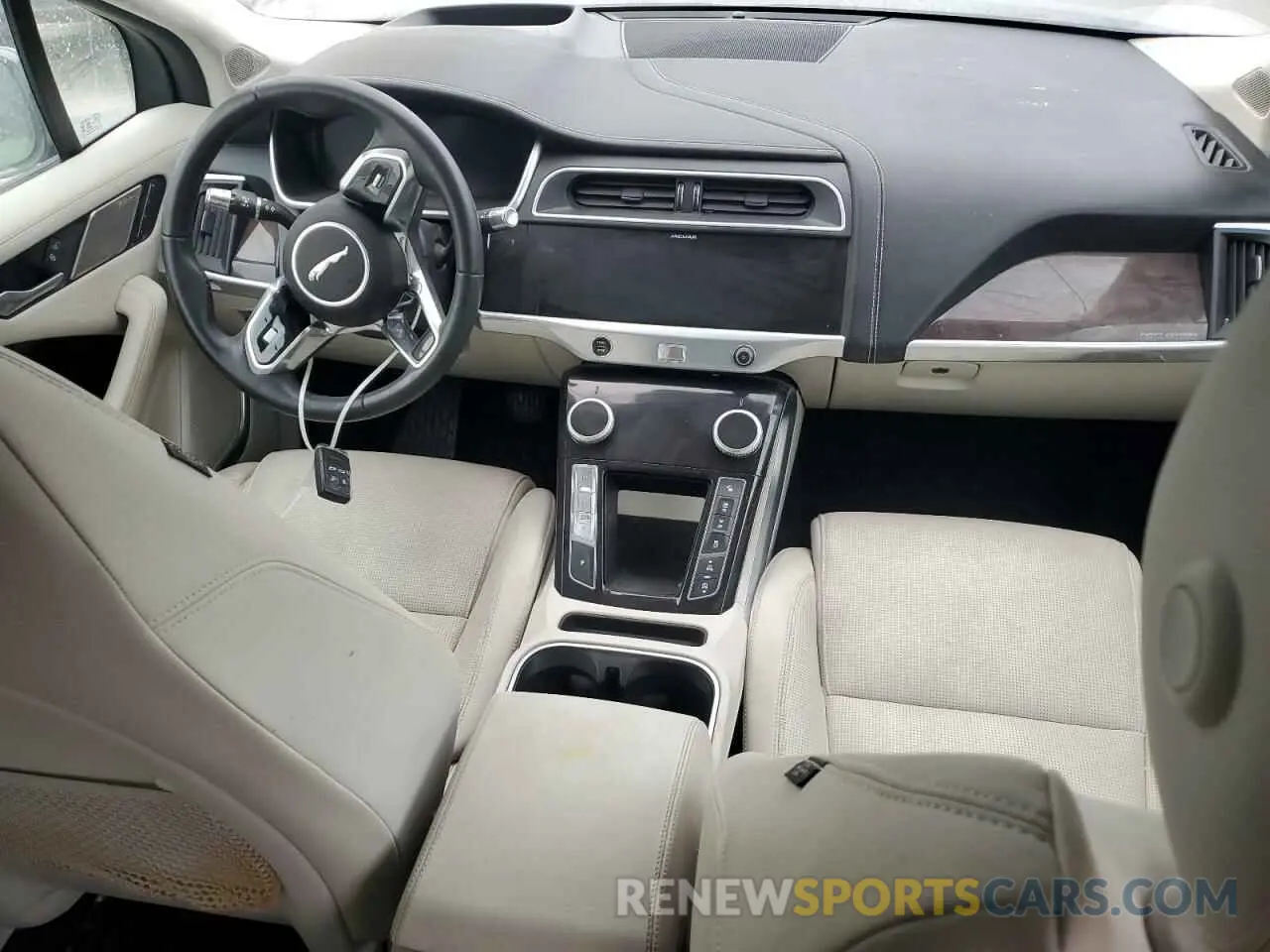 8 Photograph of a damaged car SADHD2S1XK1F62405 JAGUAR I-PACE 2019