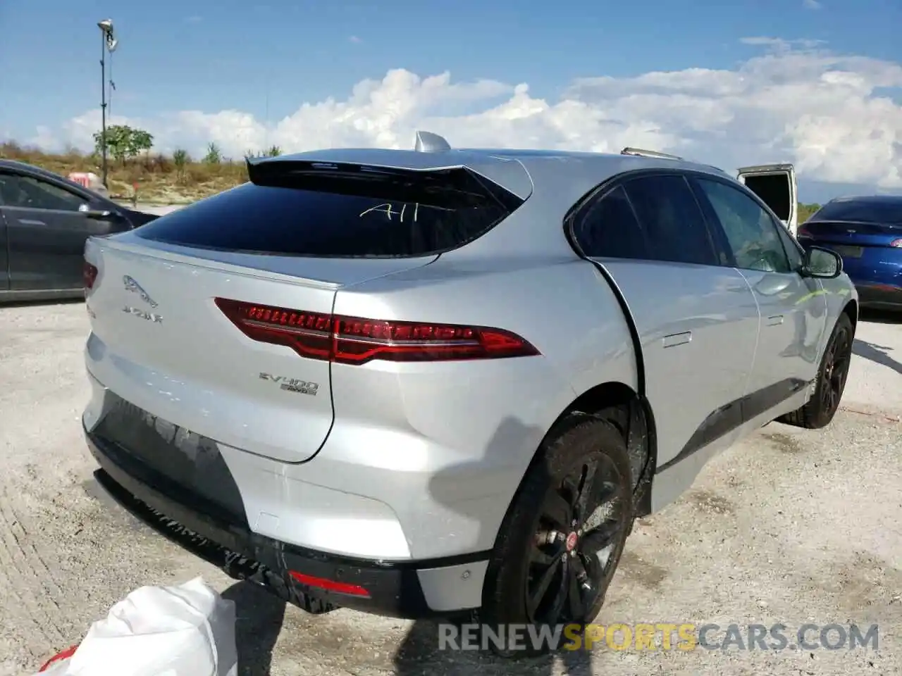 4 Photograph of a damaged car SADHB2S10L1F82993 JAGUAR I-PACE 2020