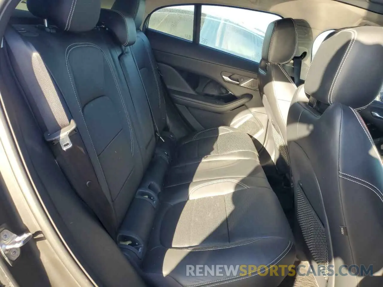 11 Photograph of a damaged car SADHB2S10L1F84873 JAGUAR I-PACE 2020