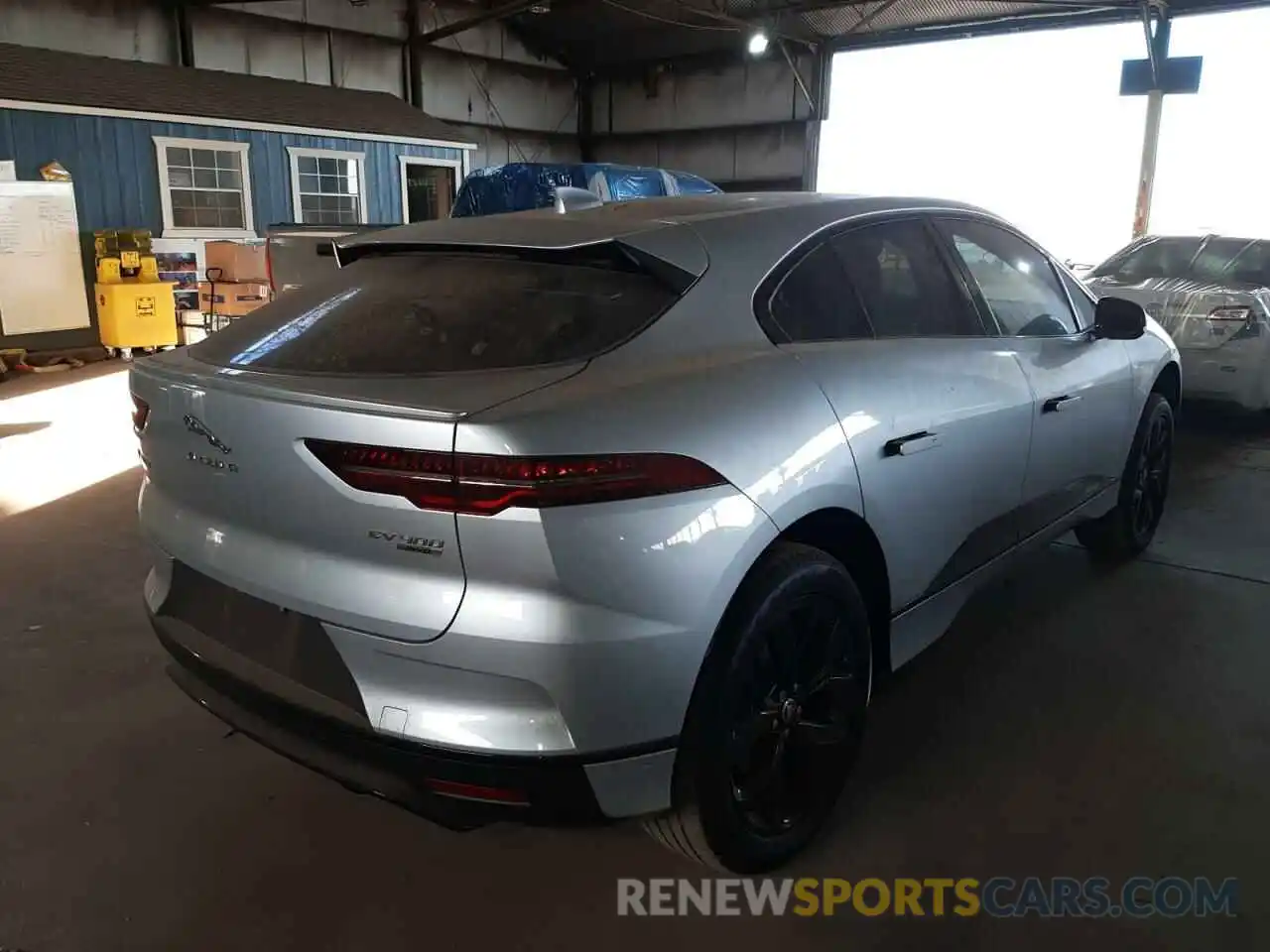 4 Photograph of a damaged car SADHB2S15L1F84691 JAGUAR I-PACE 2020