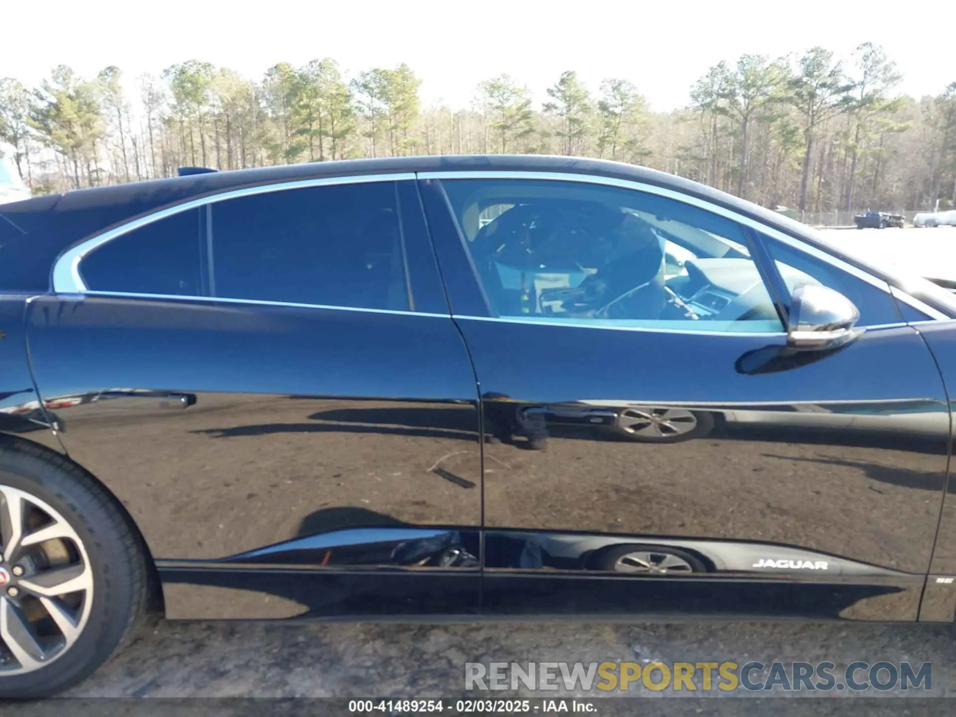 14 Photograph of a damaged car SADHC2S12L1F87240 JAGUAR I-PACE 2020