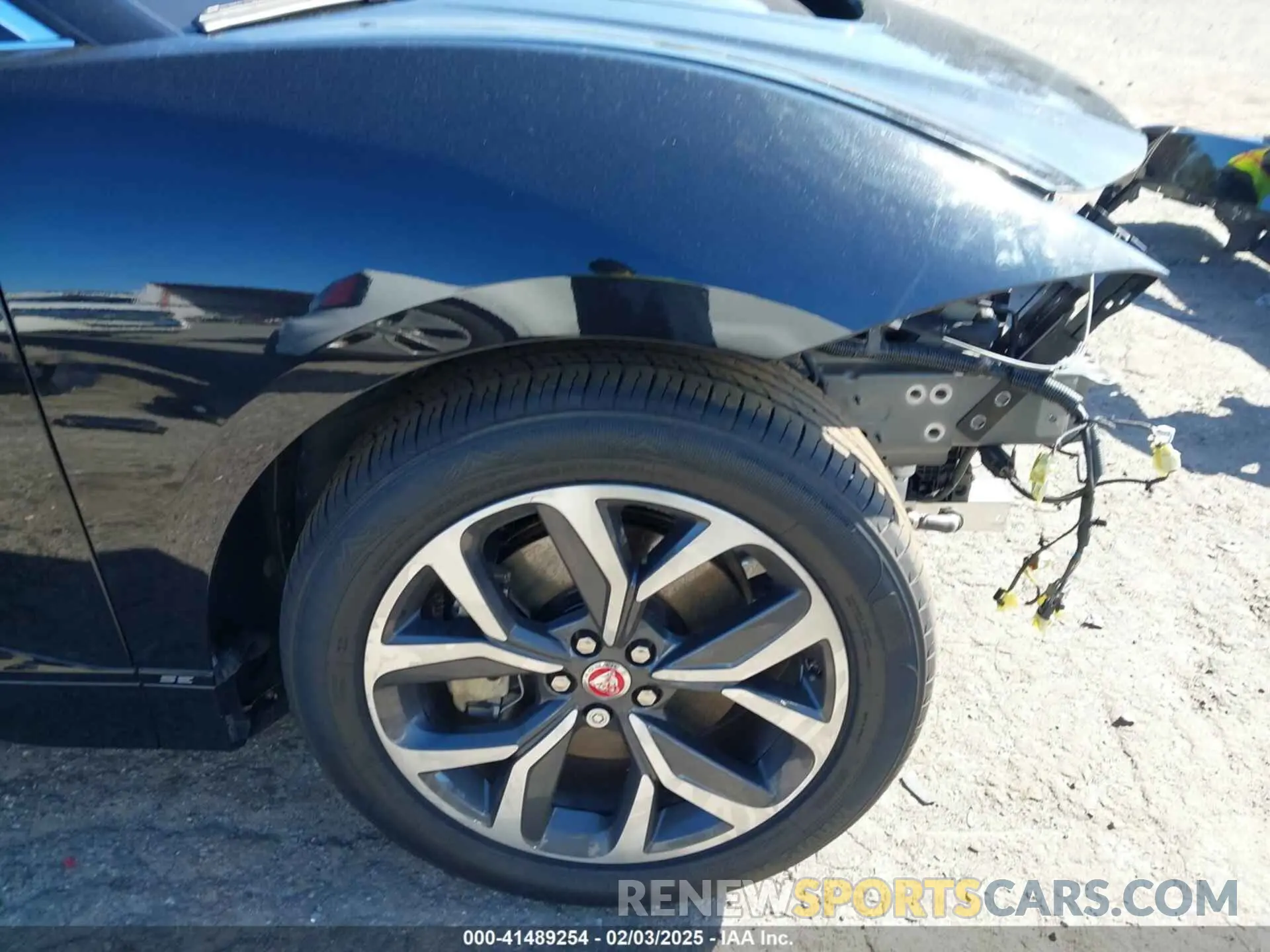 22 Photograph of a damaged car SADHC2S12L1F87240 JAGUAR I-PACE 2020