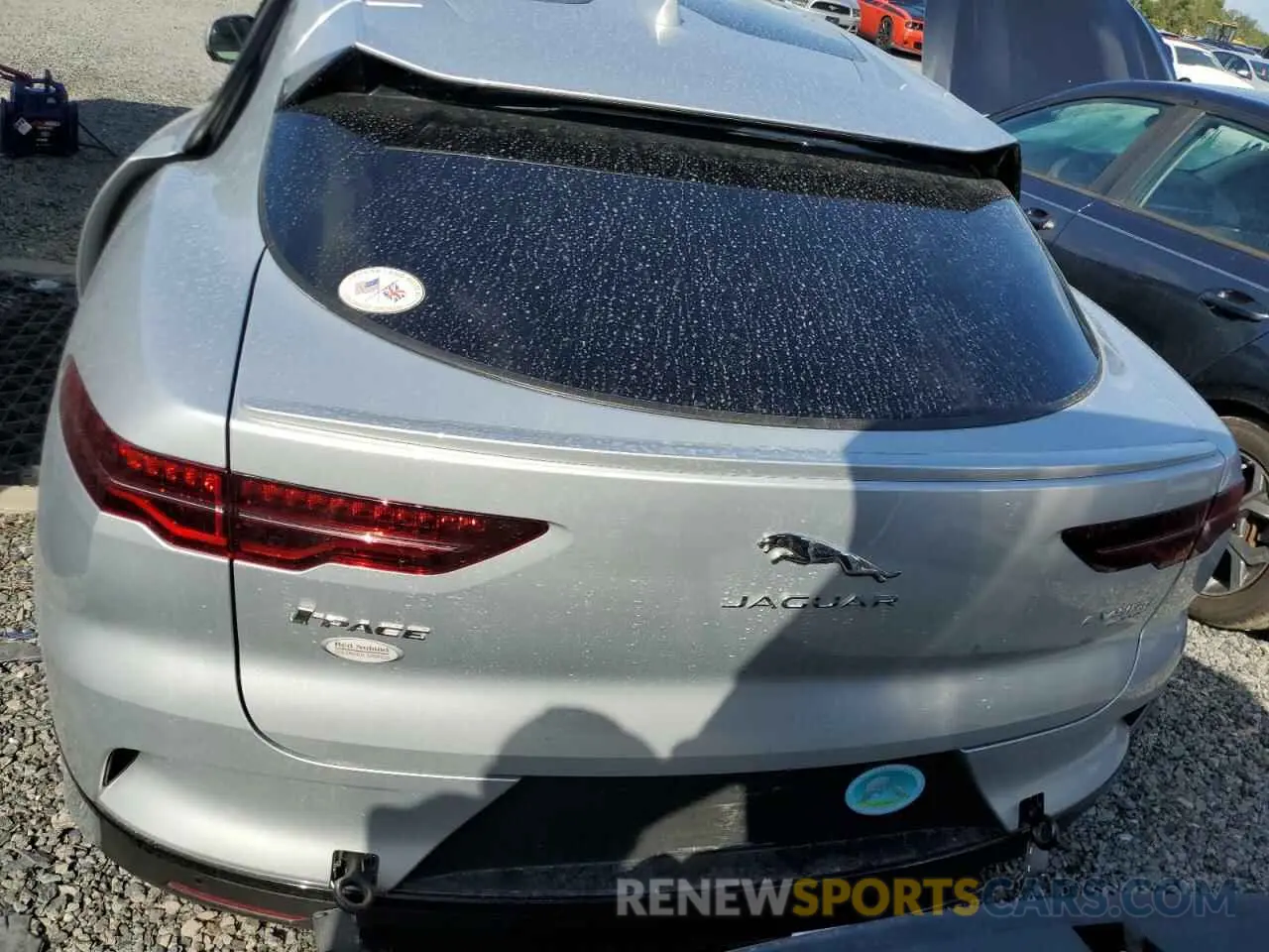 6 Photograph of a damaged car SADHC2S1XL1F81363 JAGUAR I-PACE 2020