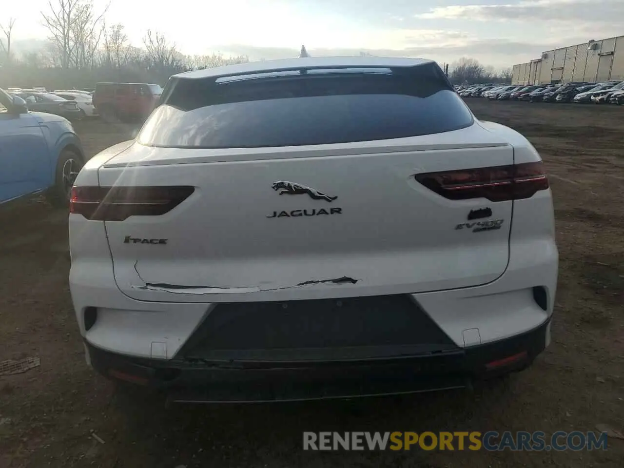 6 Photograph of a damaged car SADHD2S13L1F85932 JAGUAR I-PACE 2020
