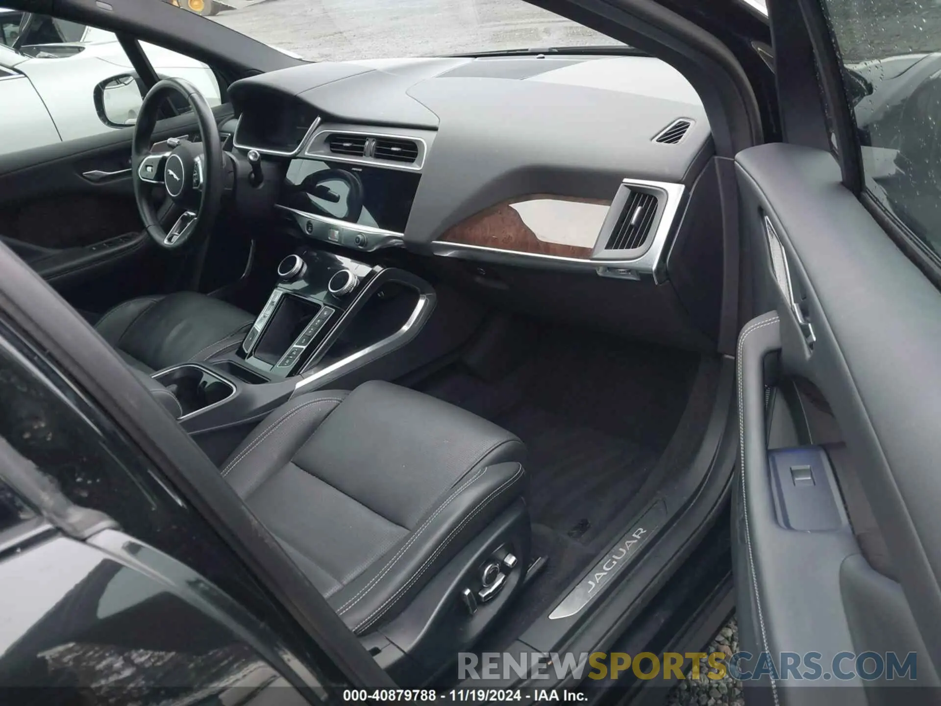 5 Photograph of a damaged car SADHD2S15L1F80649 JAGUAR I-PACE 2020