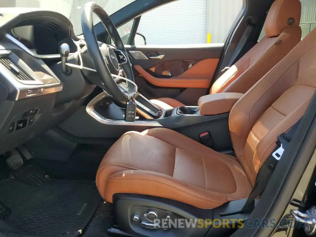 7 Photograph of a damaged car SADHD2S1XL1F81733 JAGUAR I-PACE 2020