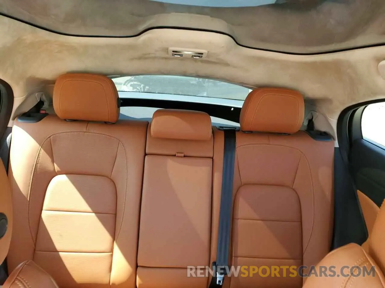 10 Photograph of a damaged car SADHD2S13N1621117 JAGUAR I-PACE 2022